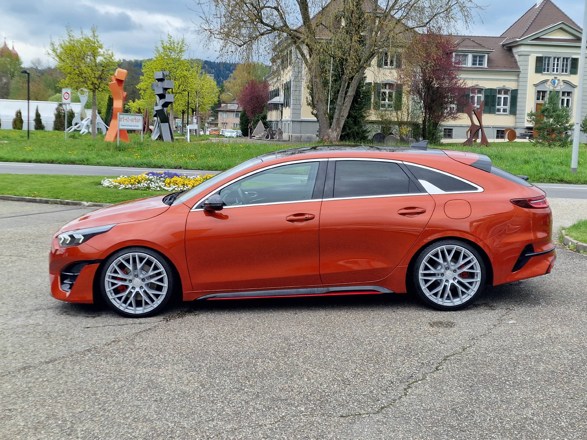 KIA ProCeed 1.6 T-GDi GT-showroom-element-1