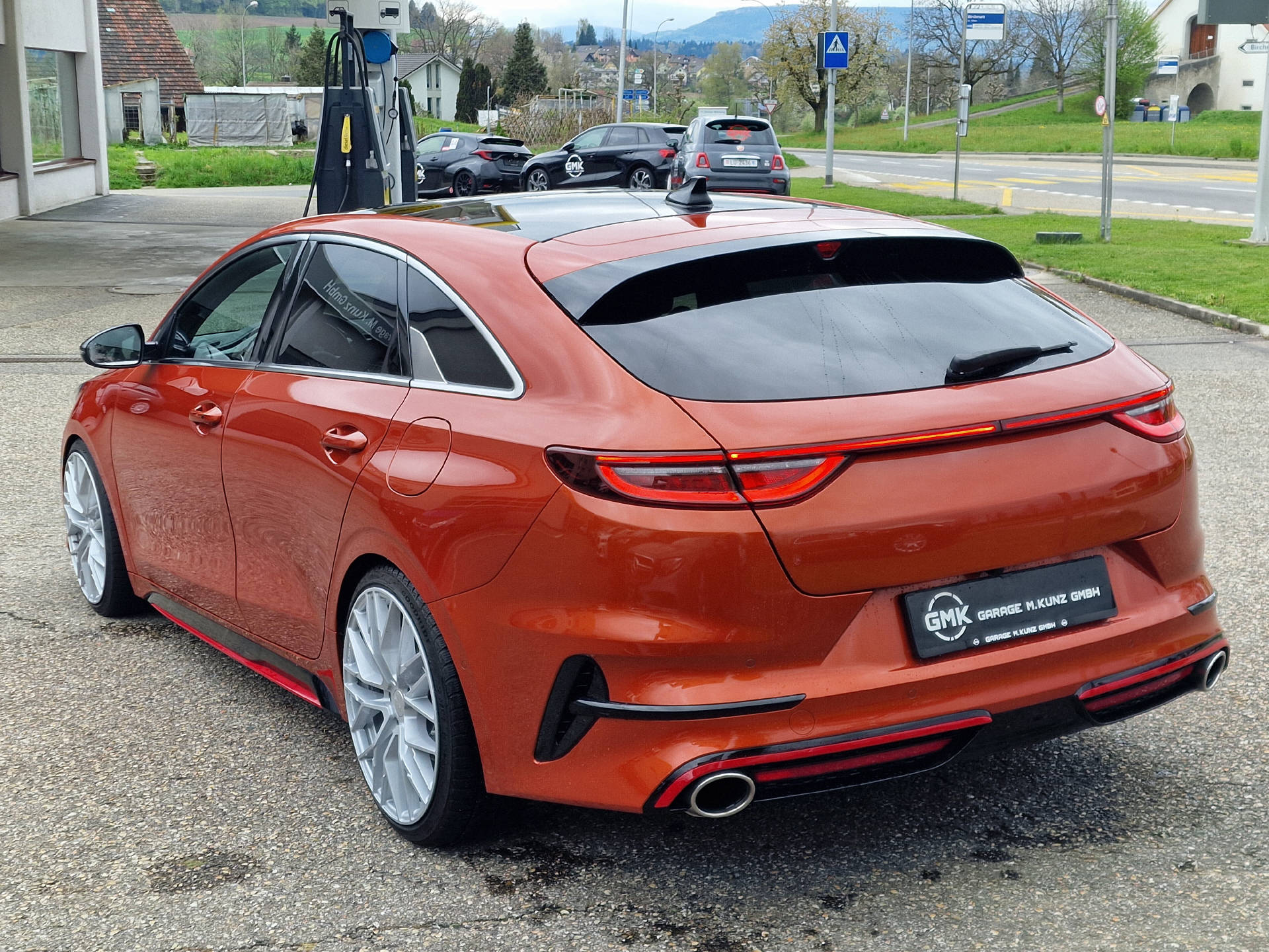 KIA ProCeed 1.6 T-GDi GT-showroom-element-2