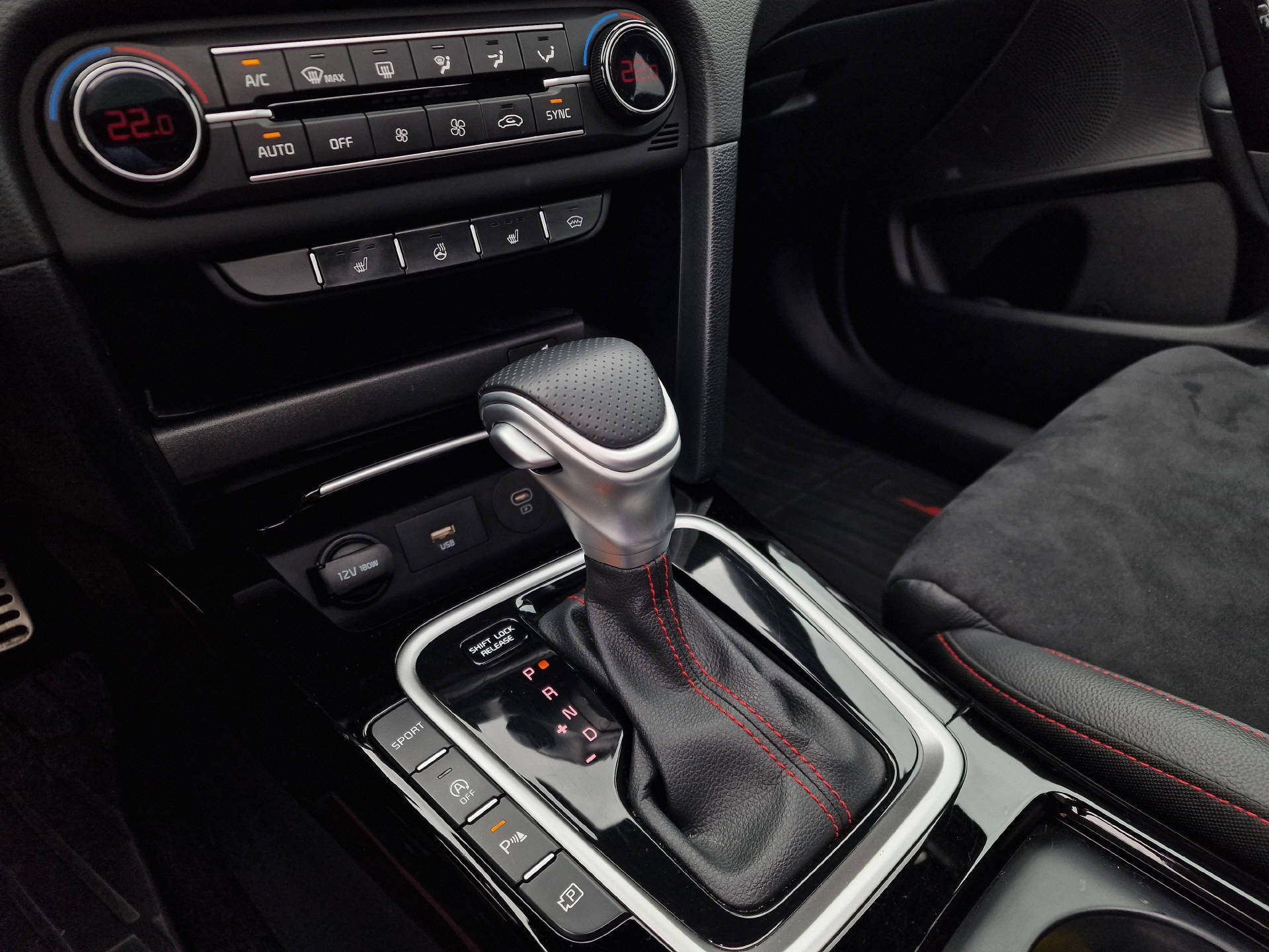 KIA ProCeed 1.6 T-GDi GT-image-15