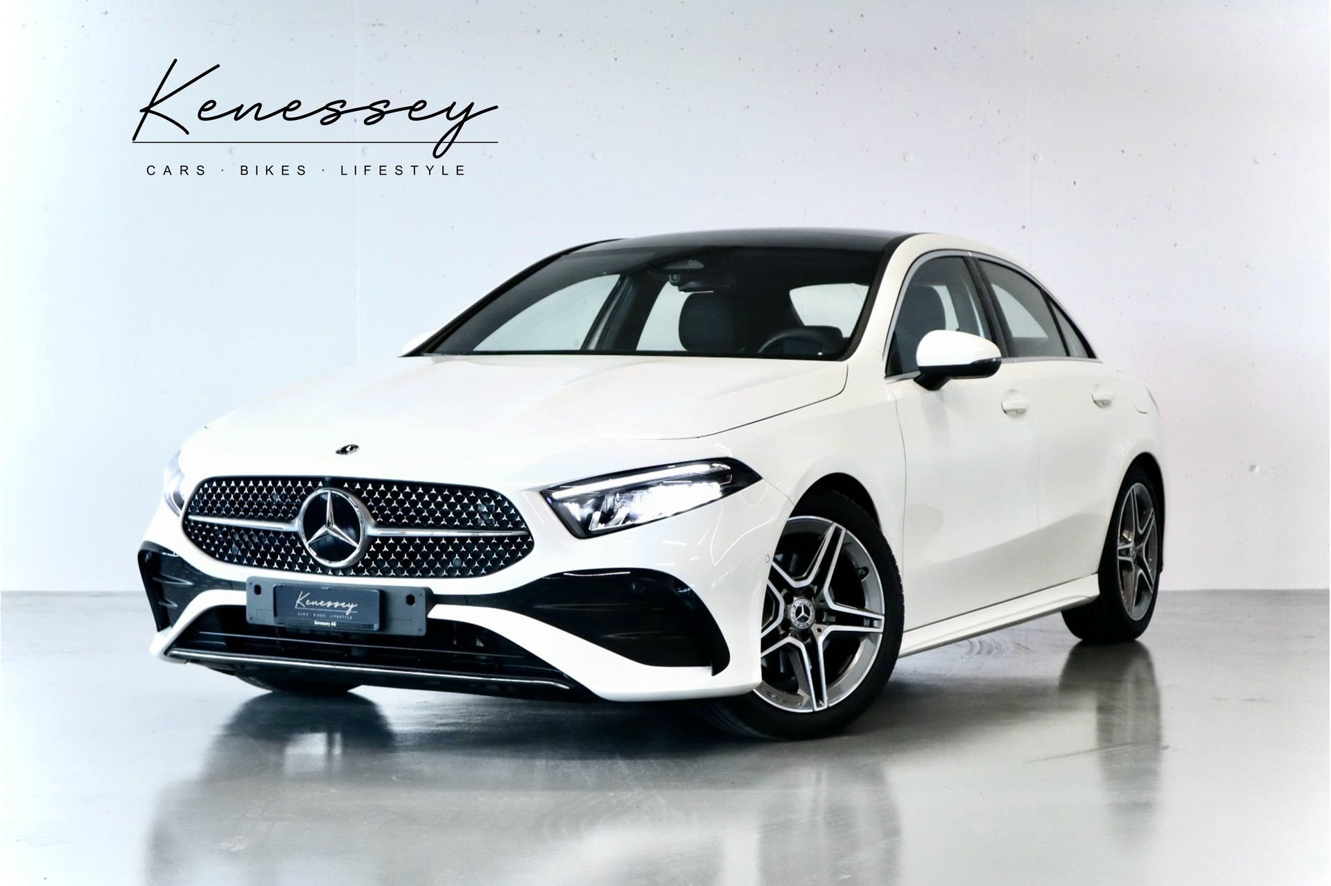 MERCEDES-BENZ A 200 AMG LINE | AUTOMAT | PANORAMADACH |