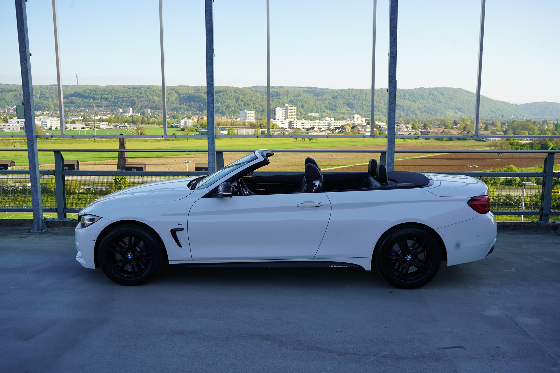 BMW 440i CABRIOLET xDRIVE STEPTRONIC M SPORT BLACK l 326 PS-showroom-element-3