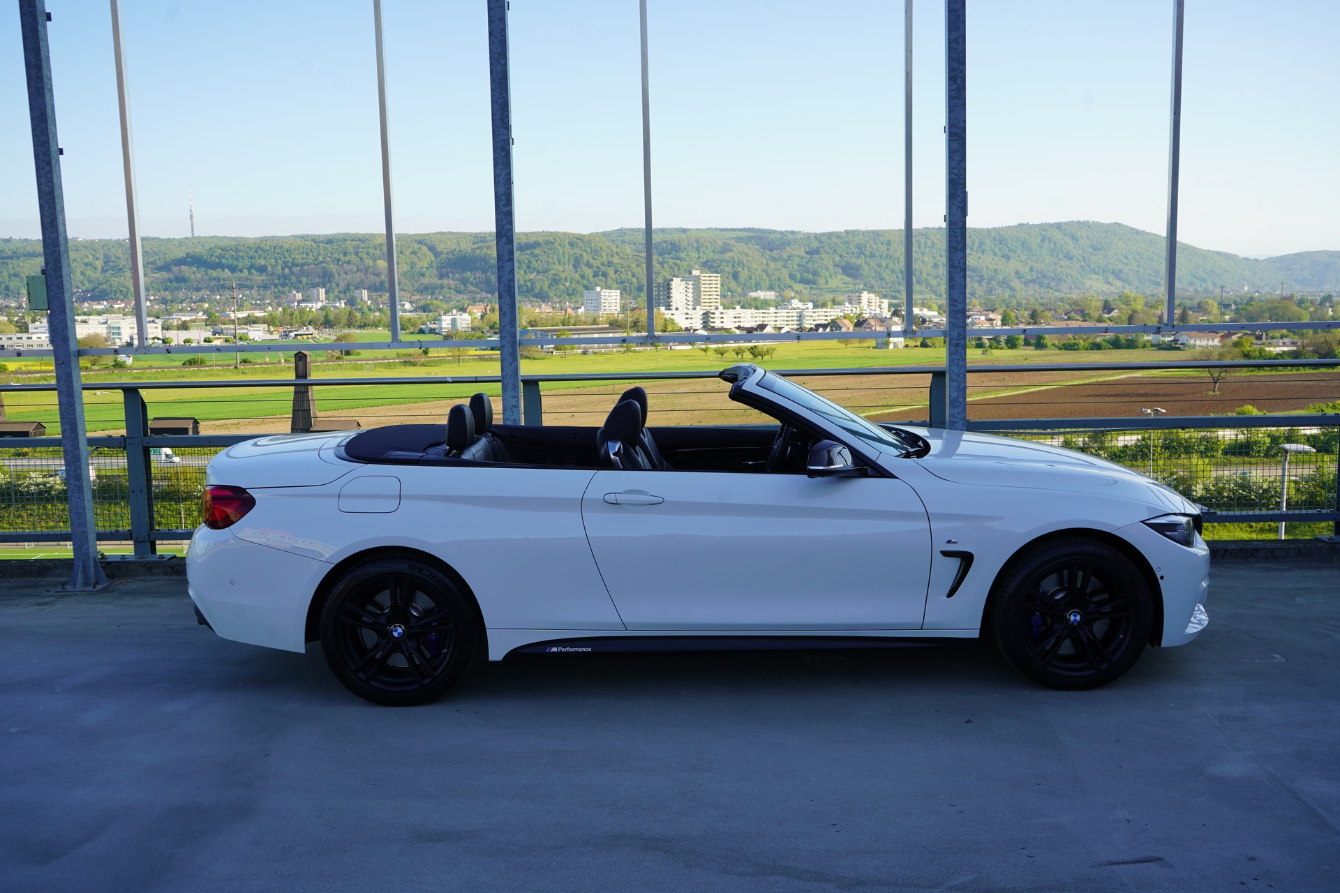 BMW 440i CABRIOLET xDRIVE STEPTRONIC M SPORT BLACK l 326 PS-showroom-element-2