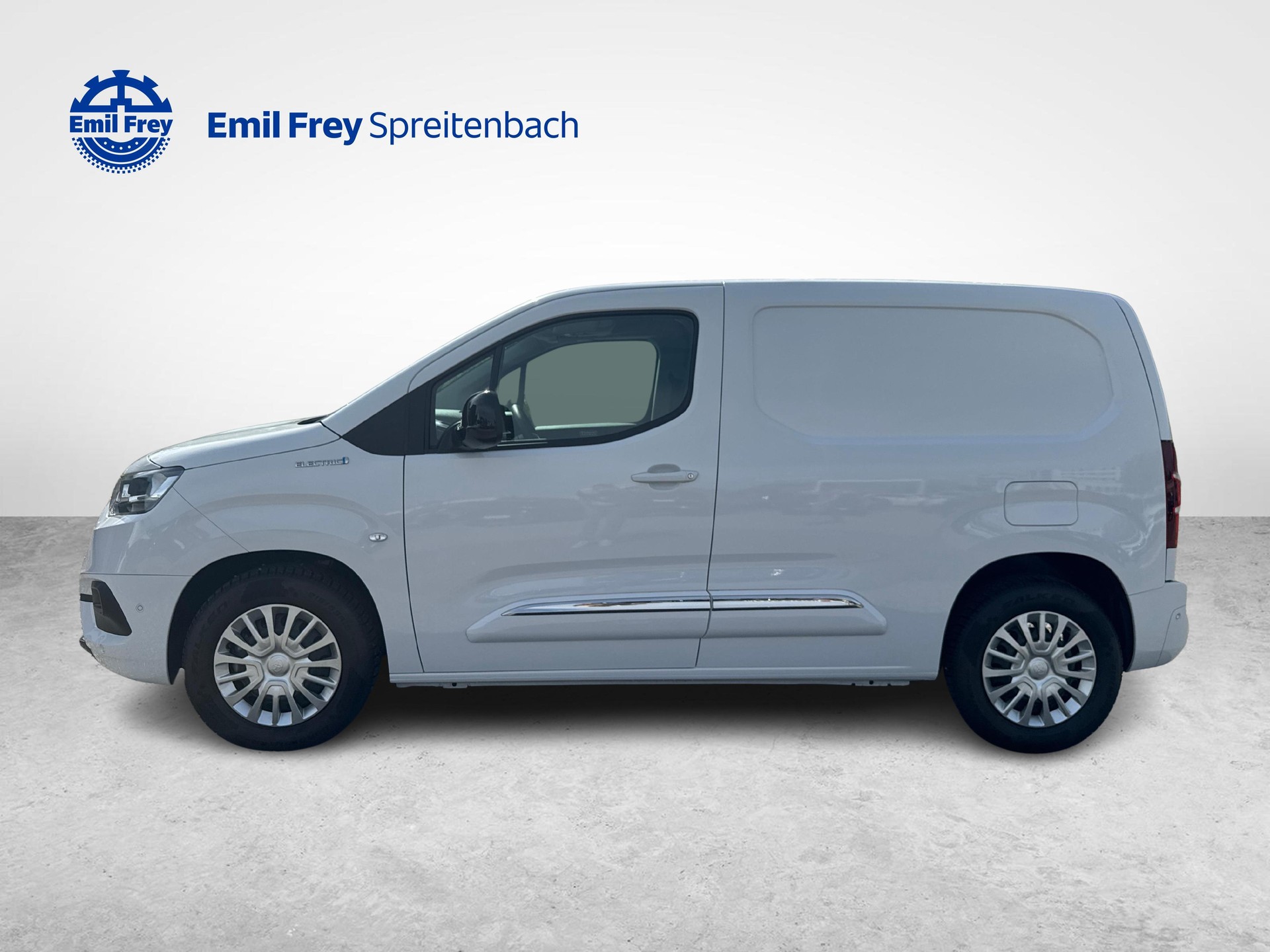 TOYOTA PROACE CITY Van L1 50KWh Comfort / ab 3,99% Leasing bei Abschluss einer Protect Autoversicherung-showroom-element-2