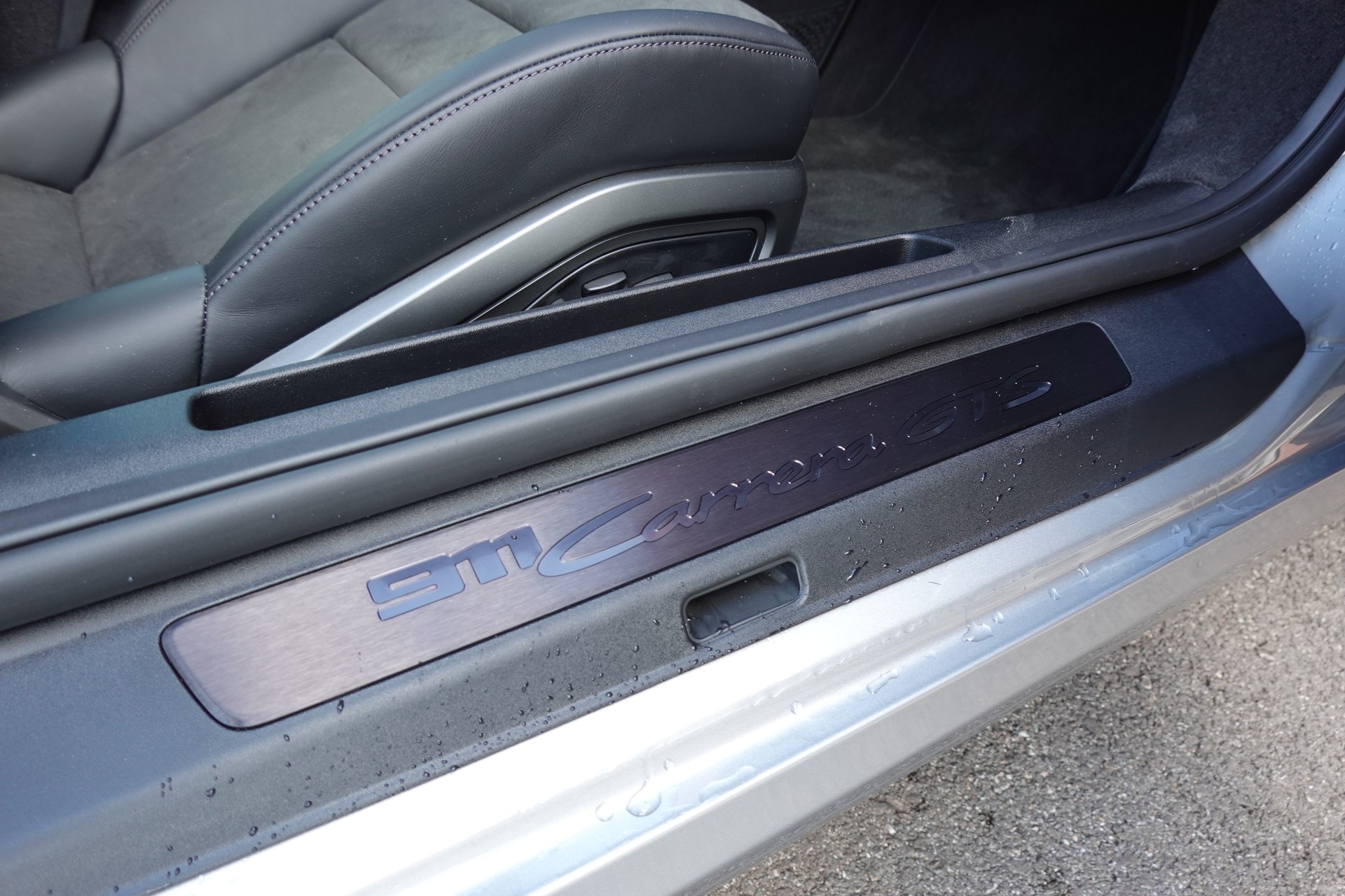 PORSCHE 911 Carrera GTS PDK - "1ère main * PA 03.2028 * Son BOSE * Tempomat Adaptatif * Sièges Sport 18 Posit * Echap Sport * Lift Sys"-image-26