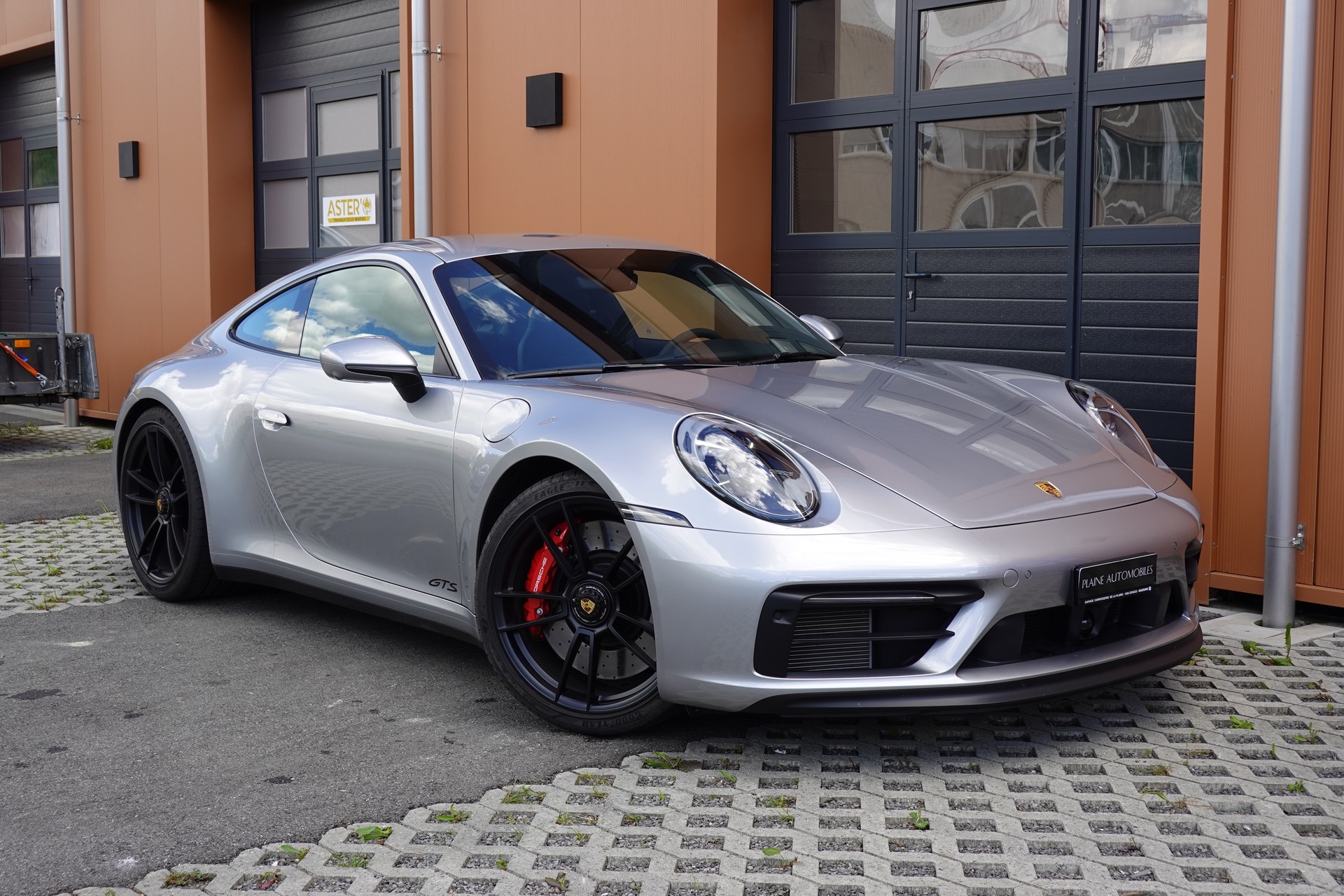 PORSCHE 911 Carrera GTS PDK - "1ère main * PA 03.2028 * Son BOSE * Tempomat Adaptatif * Sièges Sport 18 Posit * Echap Sport * Lift Sys"-image-6