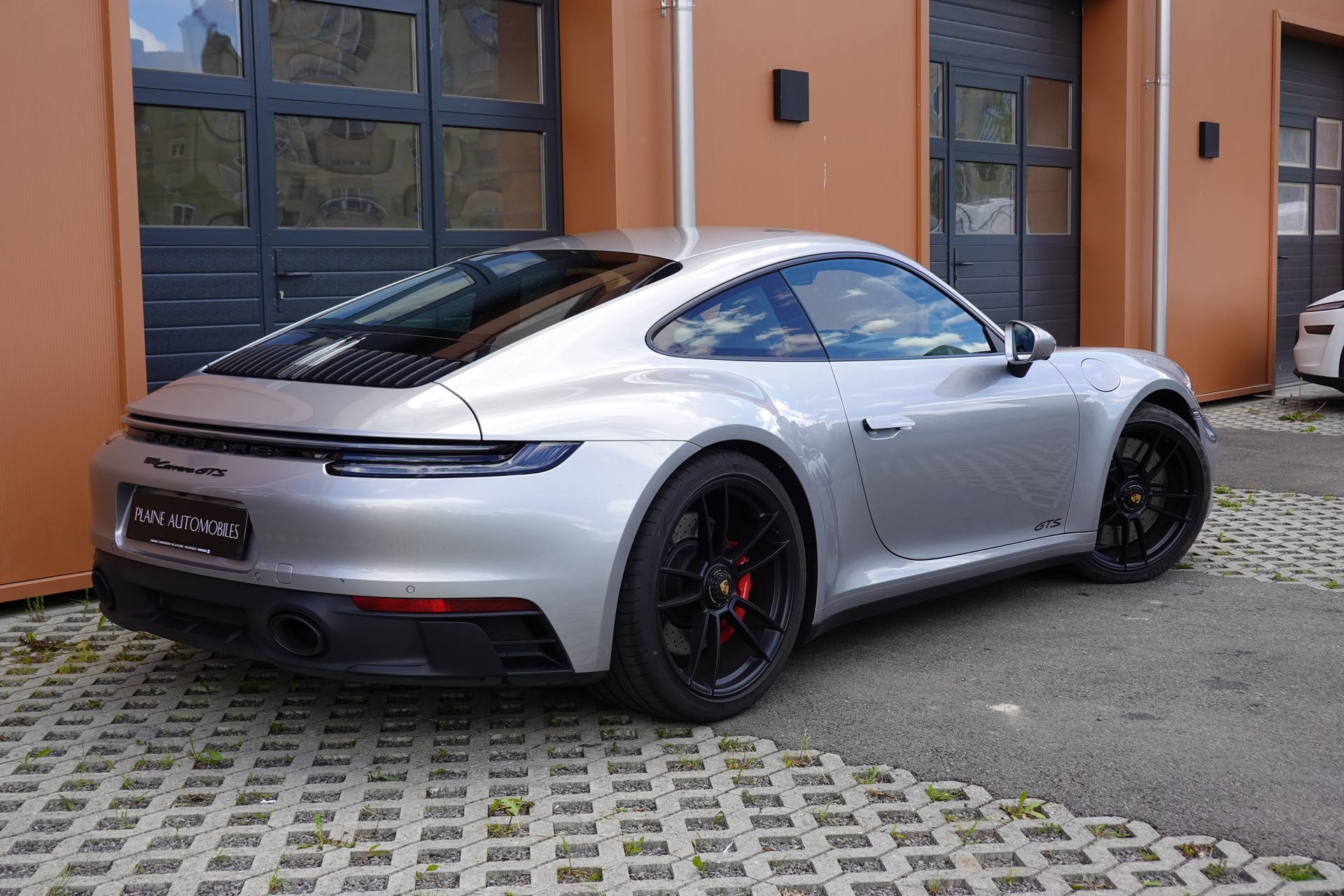PORSCHE 911 Carrera GTS PDK - "1ère main * PA 03.2028 * Son BOSE * Tempomat Adaptatif * Sièges Sport 18 Posit * Echap Sport * Lift Sys"-image-5