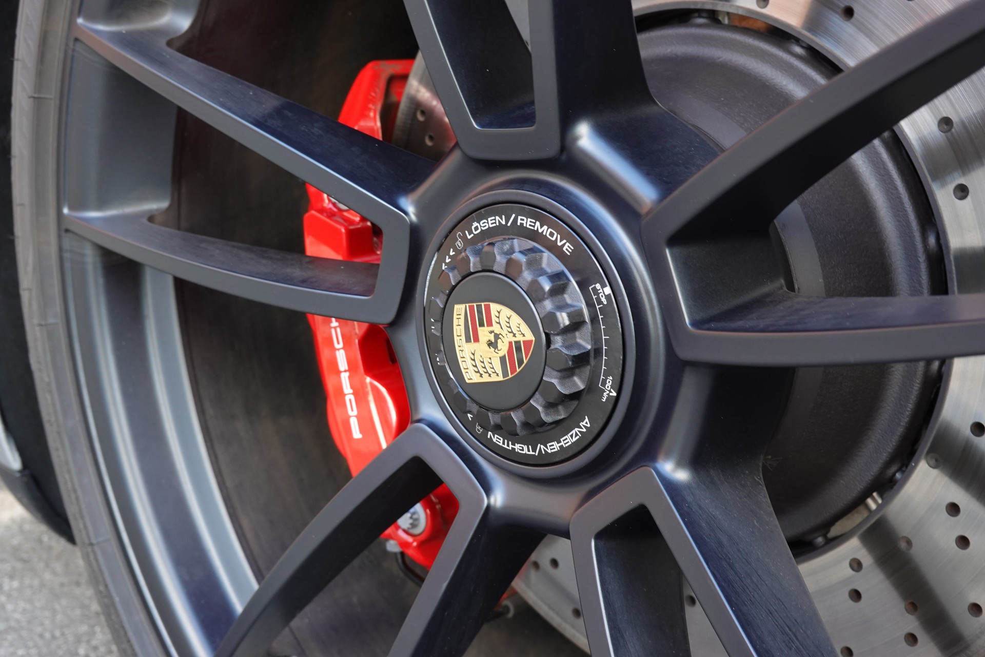 PORSCHE 911 Carrera GTS PDK - "1ère main * PA 03.2028 * Son BOSE * Tempomat Adaptatif * Sièges Sport 18 Posit * Echap Sport * Lift Sys"-image-12