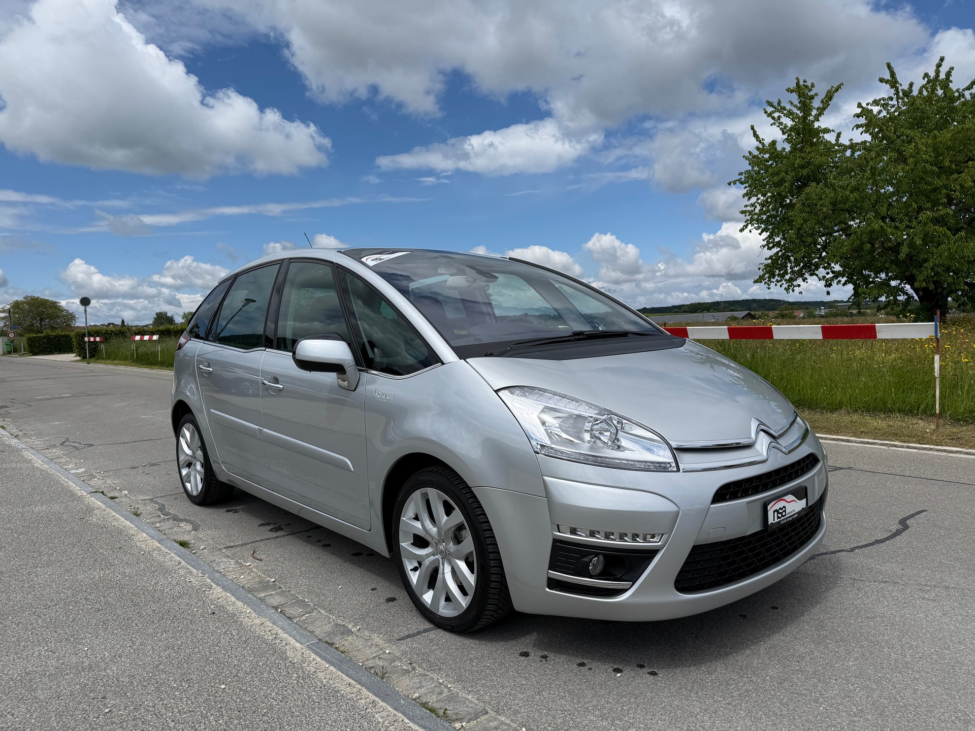 CITROEN C4 Picasso 1.6i 16V THP Exclusive EGS6-image-1