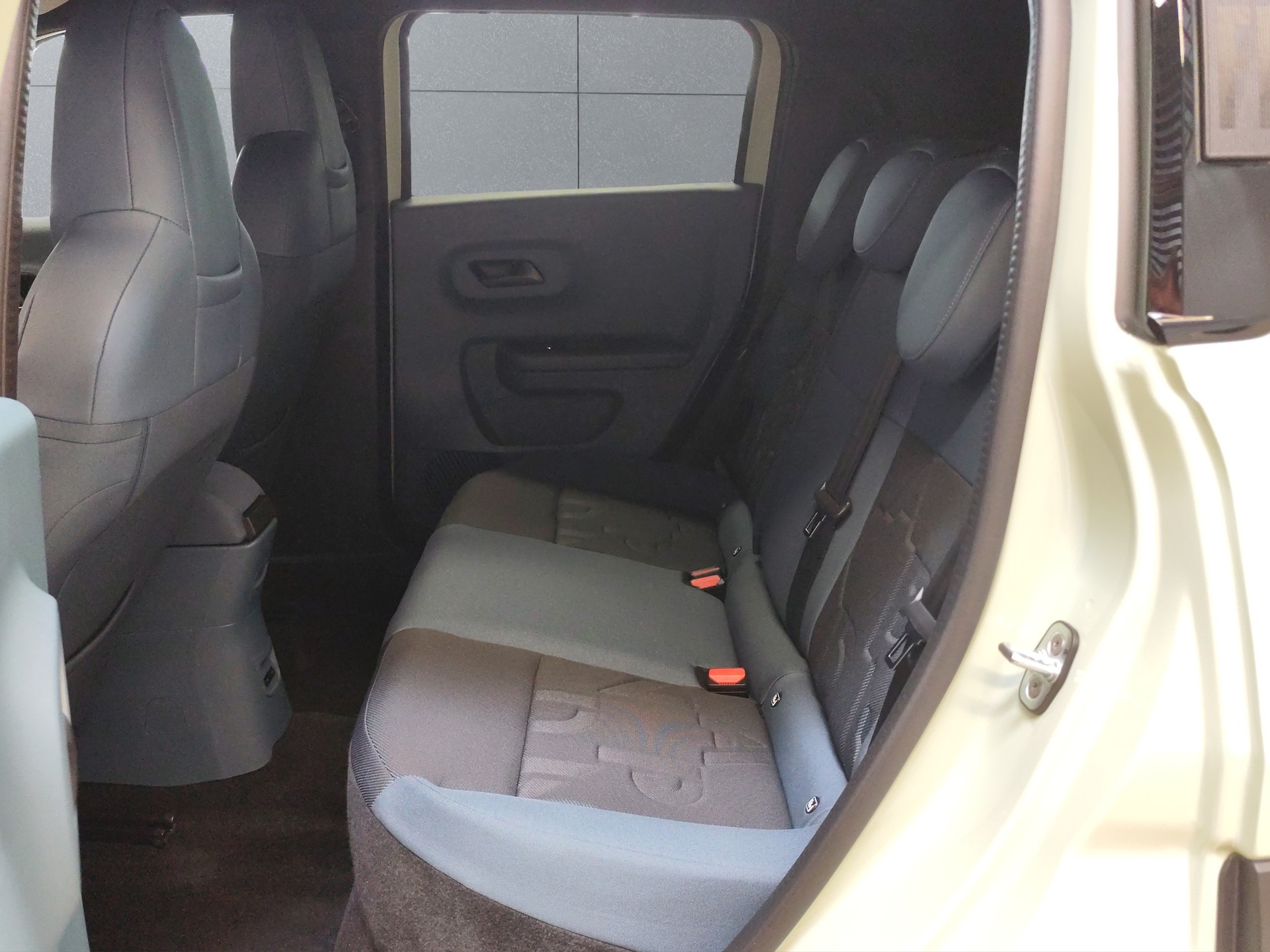 FIAT Grande Panda 1.2 Hybrid Icon-image-13