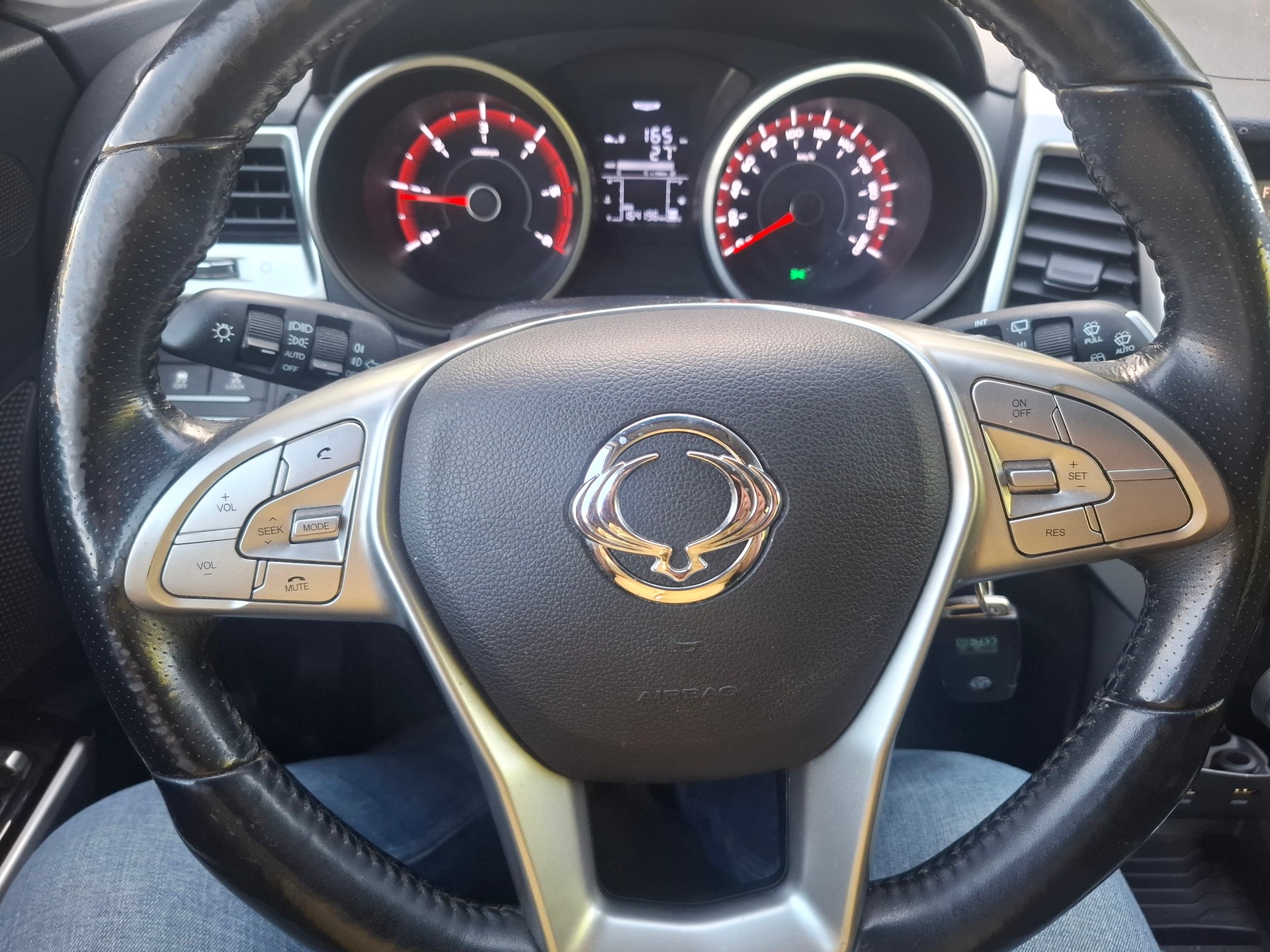 KGM-SsangYong Tivoli 1.6 eXDi Cityscape 4WD-image-12
