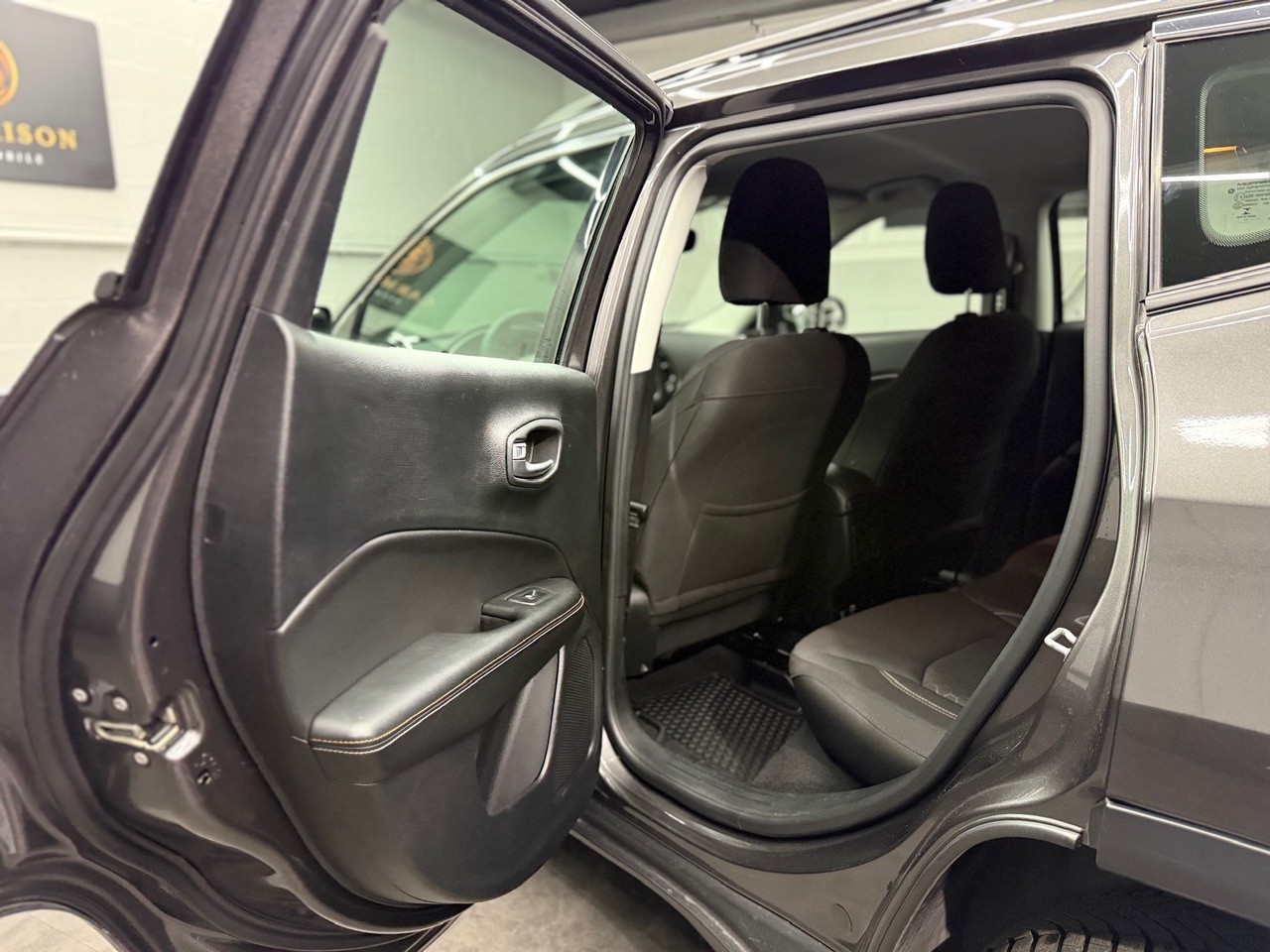 JEEP Compass 2.0CRD Longtitude AWD 9ATX-image-14