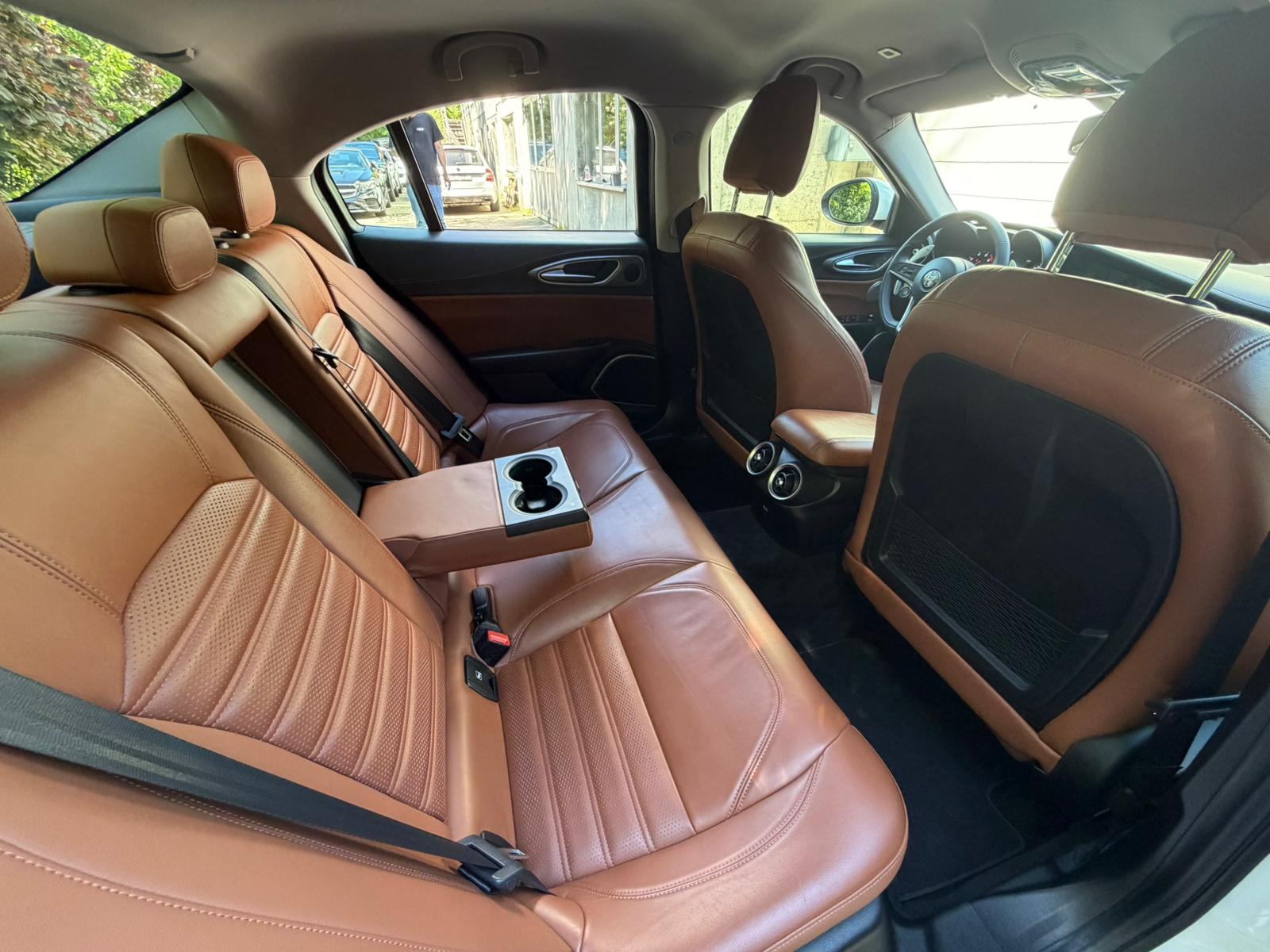 ALFA ROMEO Giulia 2.0 Veloce Q4 Automatic-image-15