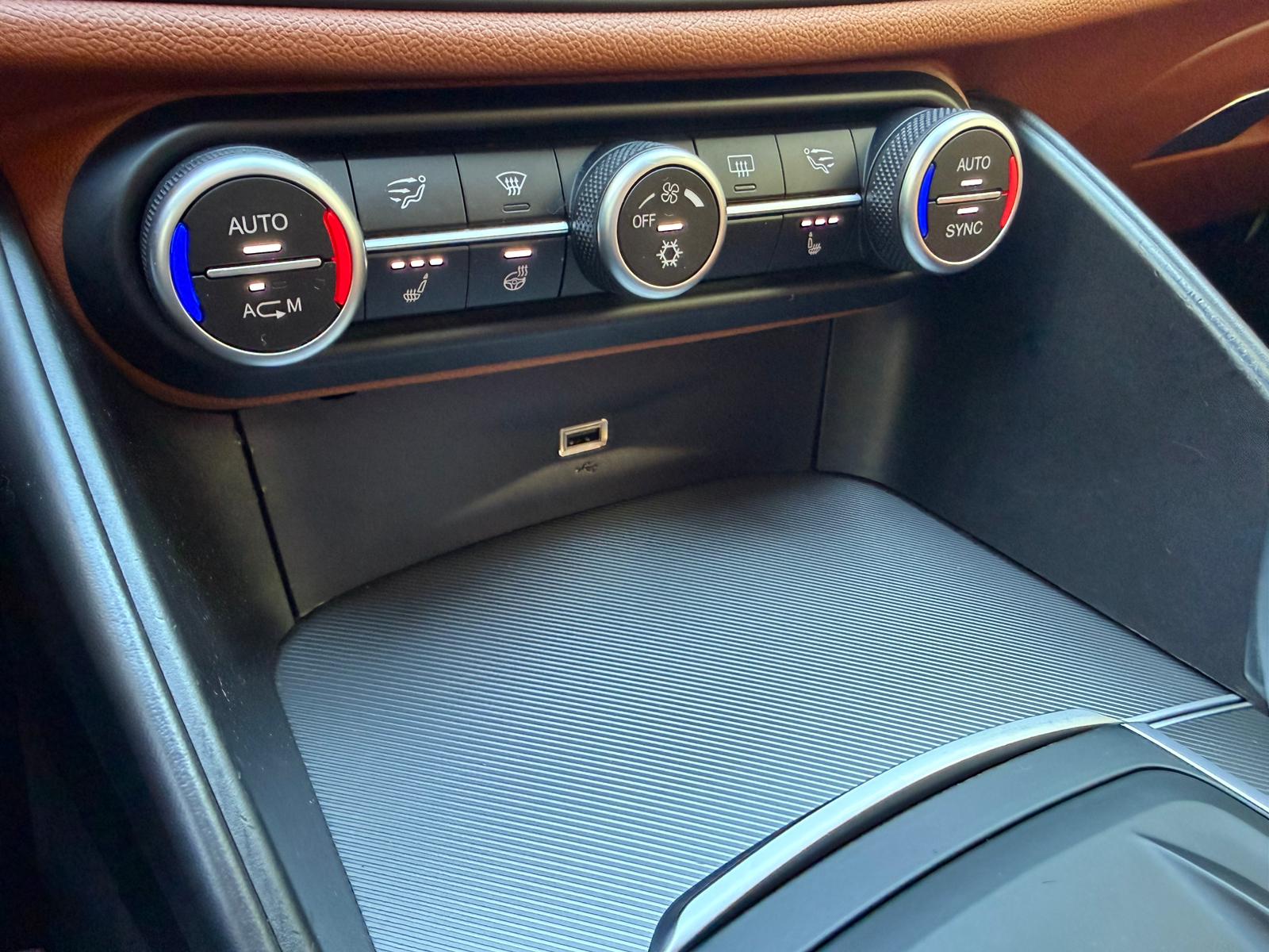 ALFA ROMEO Giulia 2.0 Veloce Q4 Automatic-image-23