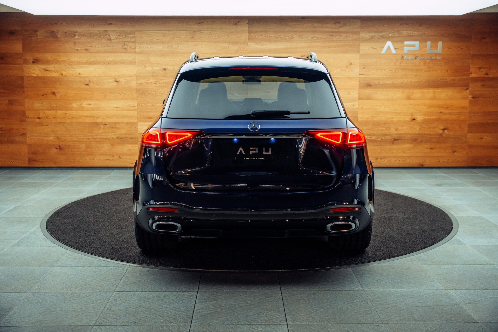 MERCEDES-BENZ GLE 350 de 4Matic AMG Line 9G-Tronic-image-15