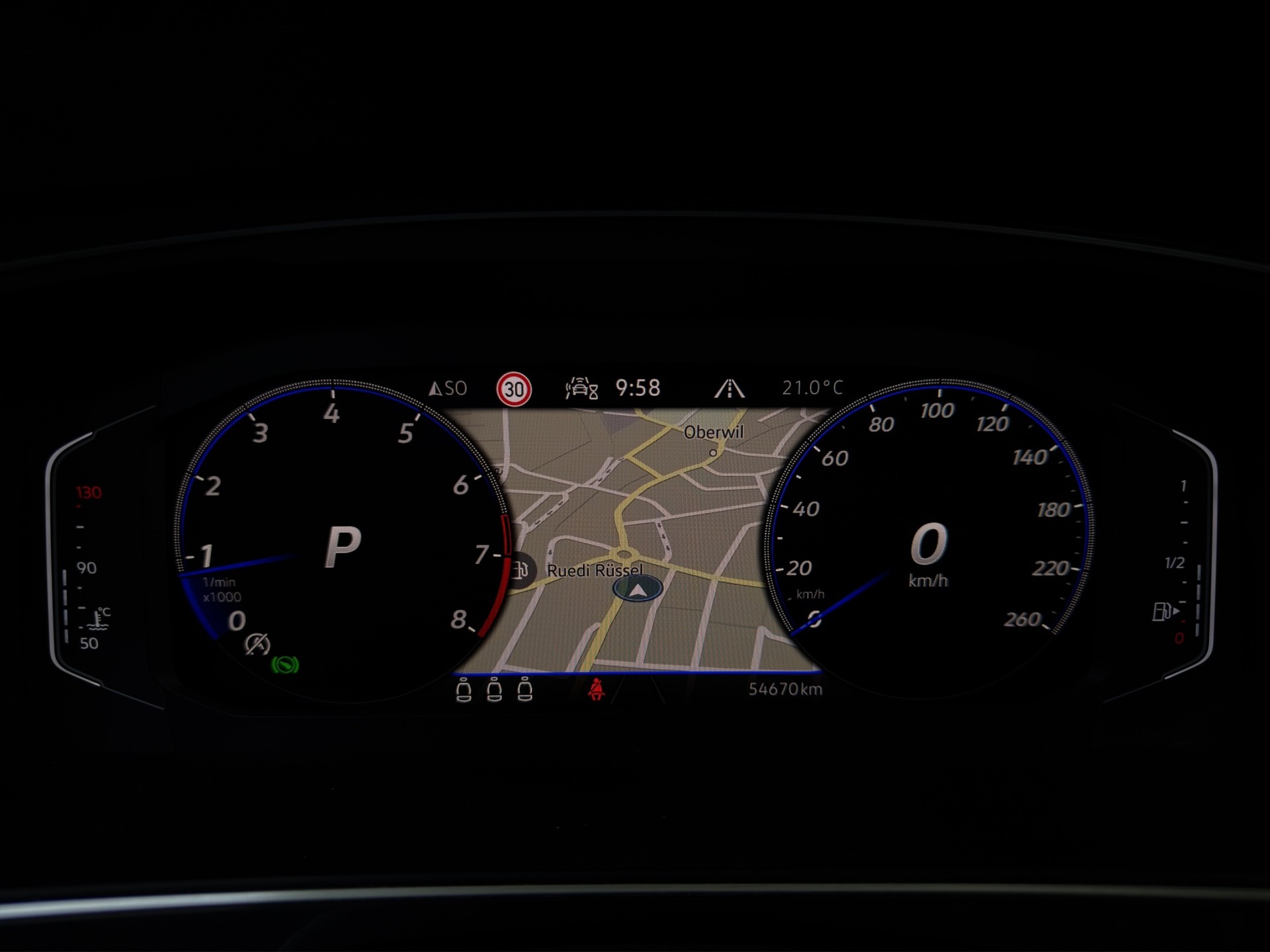 VW Tiguan 2.0TSI R-Line 4Motion DSG-image-10