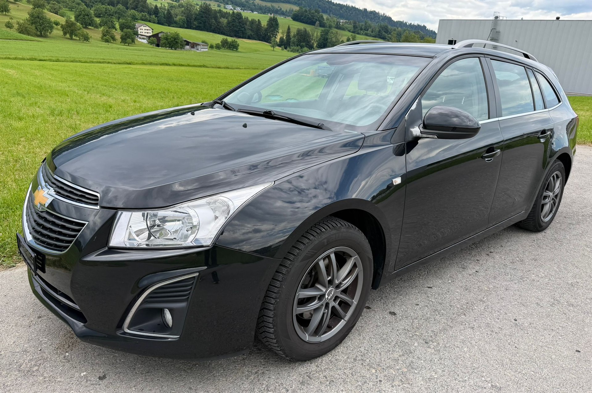 CHEVROLET Cruze Station Wagon 2.0 VCDi LTZ Automatic-image-1