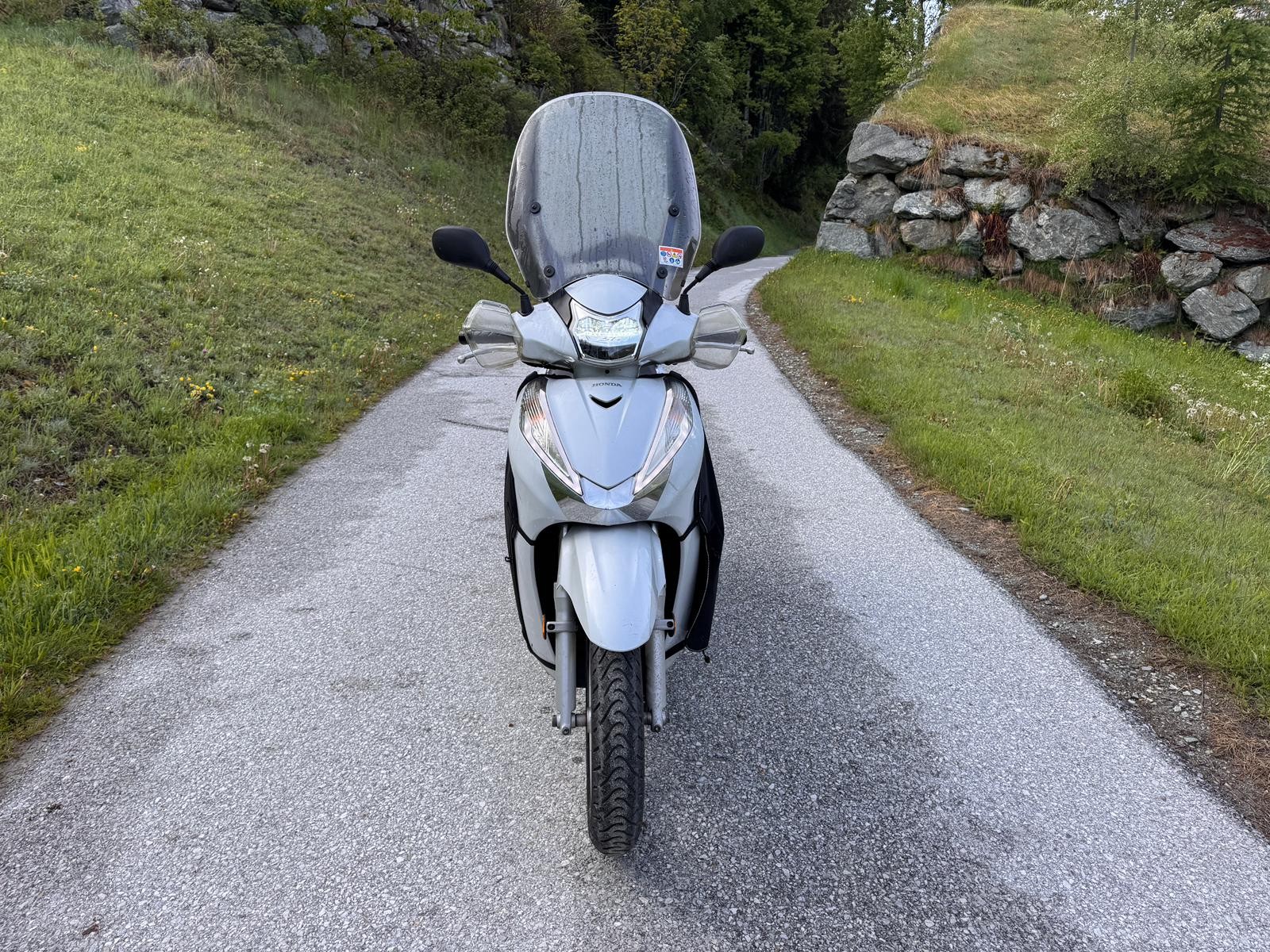 HONDA SH300A-image-4