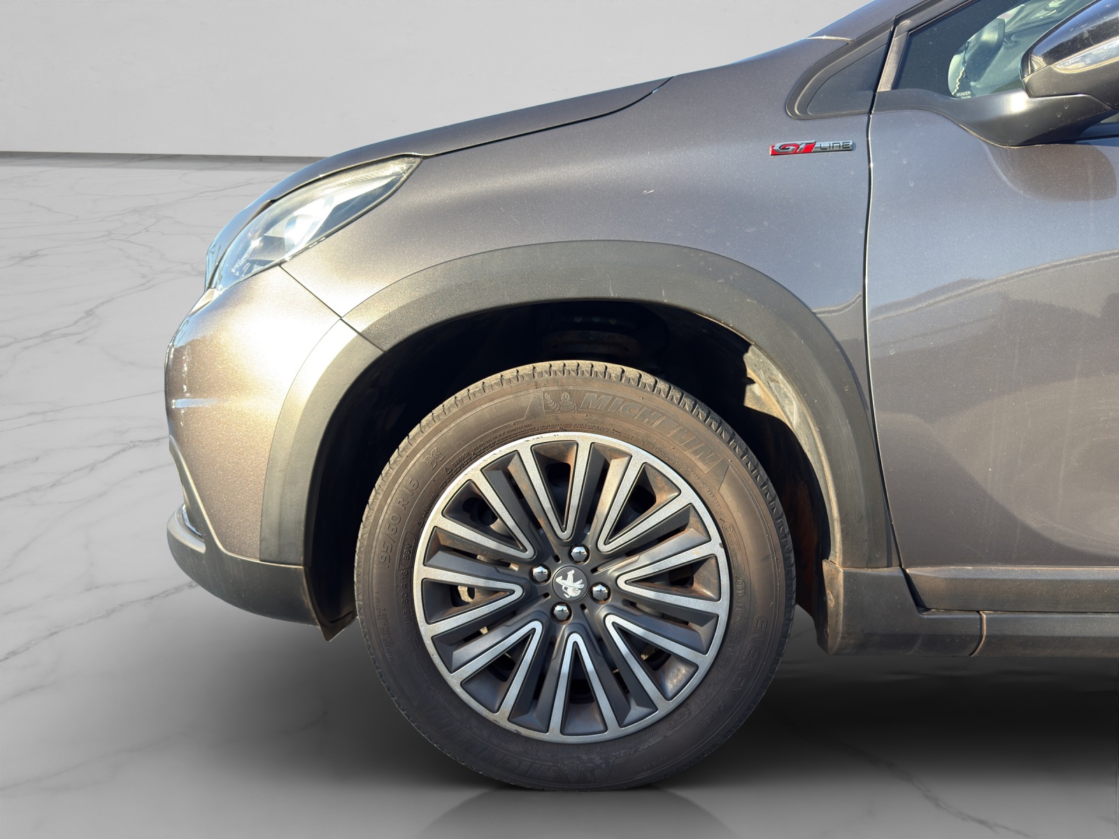 PEUGEOT 2008 1.2 PureTech GT Line EAT6-image-14