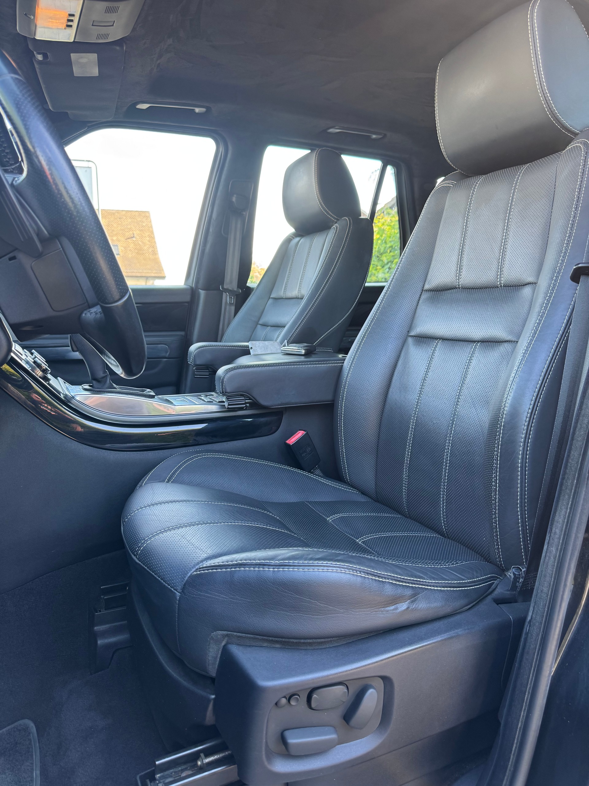 LAND ROVER RANGE ROVER SPORT 5.0 V8 SUPERCHARGED *MIT AHK*-image-8