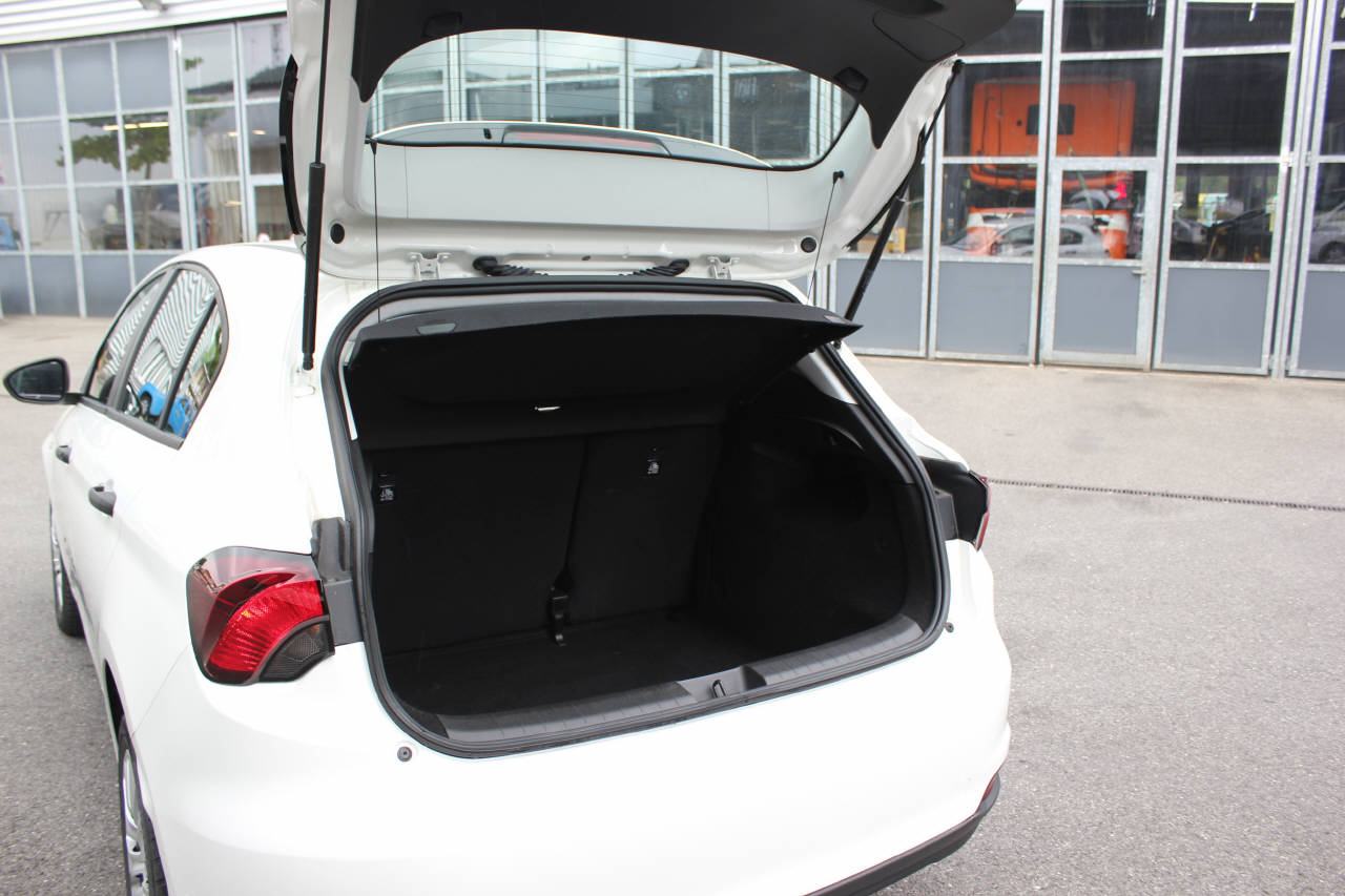 FIAT Tipo 1.5 Hybrid Cult Automat-image-4