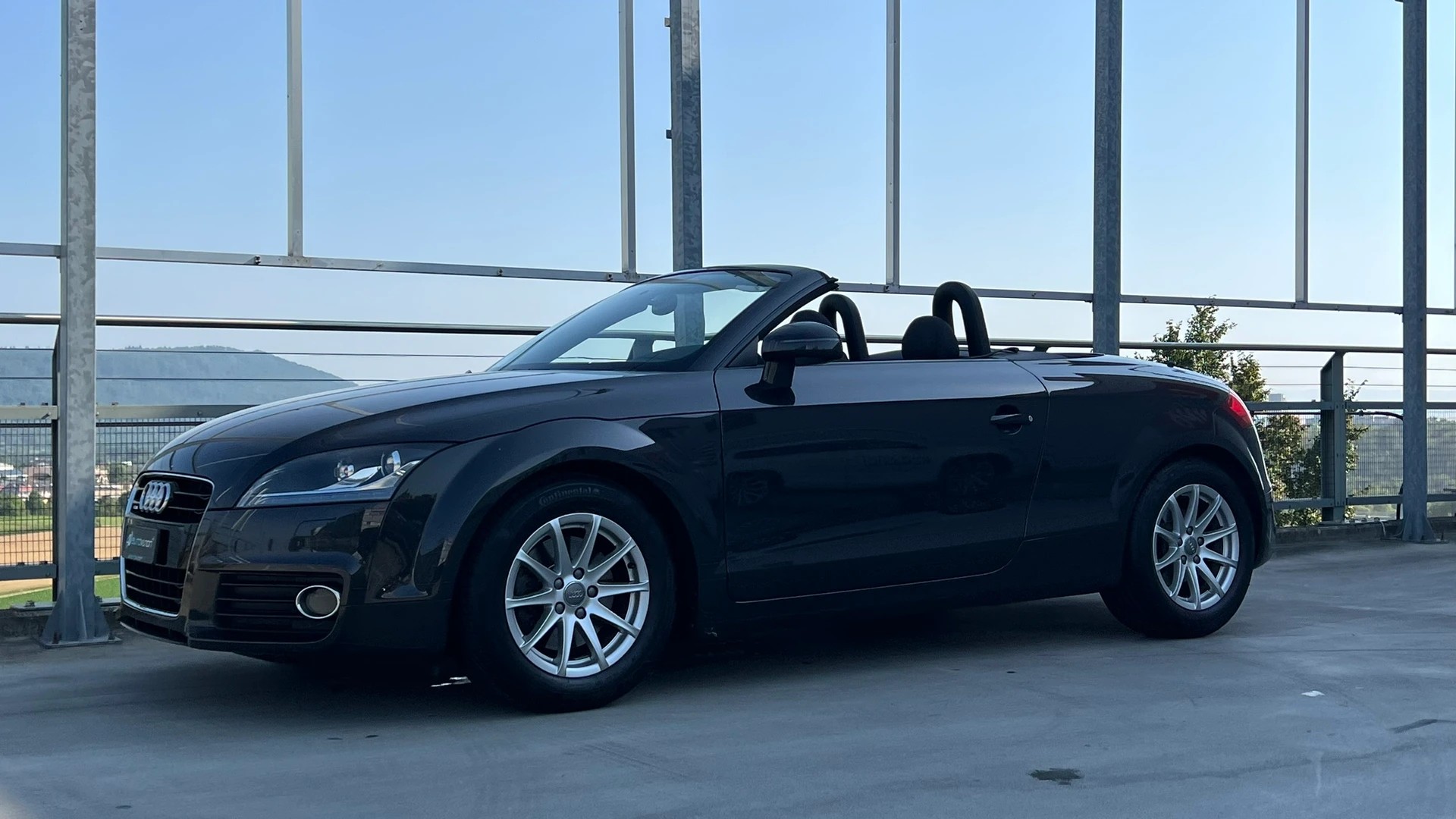 AUDI TT ROADSTER 2.0 TDI QUATTRO l 170 PS-image-9