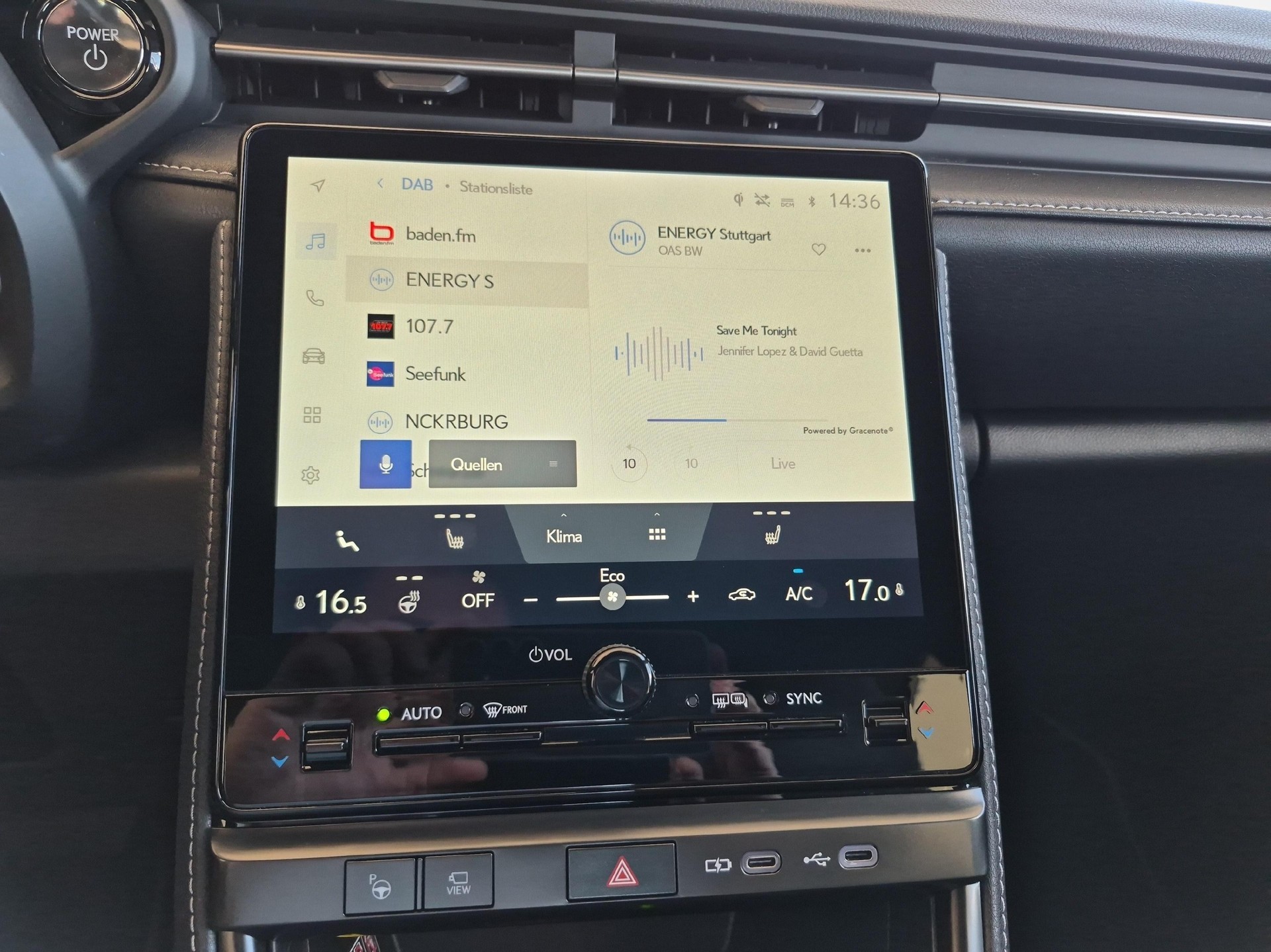LEXUS LBX 1.5 Hybrid Relax AWD-image-13