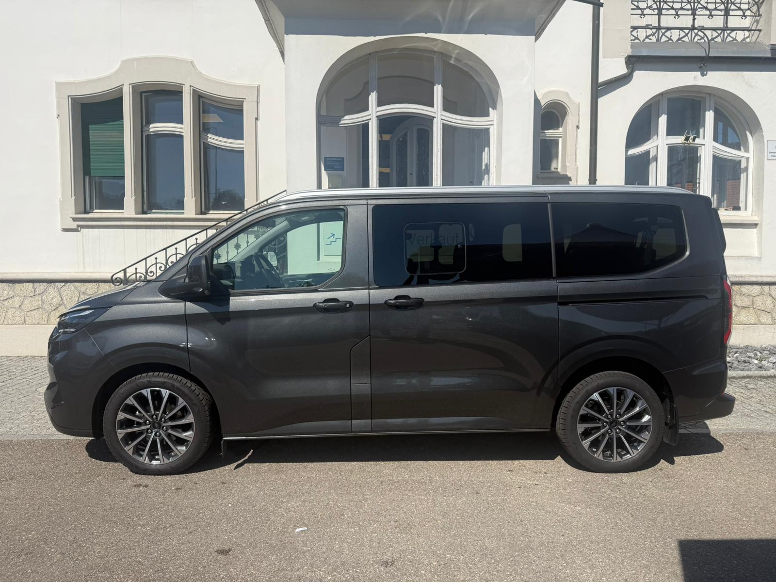 FORD Tourneo Bus 320 L1H1 TitaniumX Automat-showroom-element-2