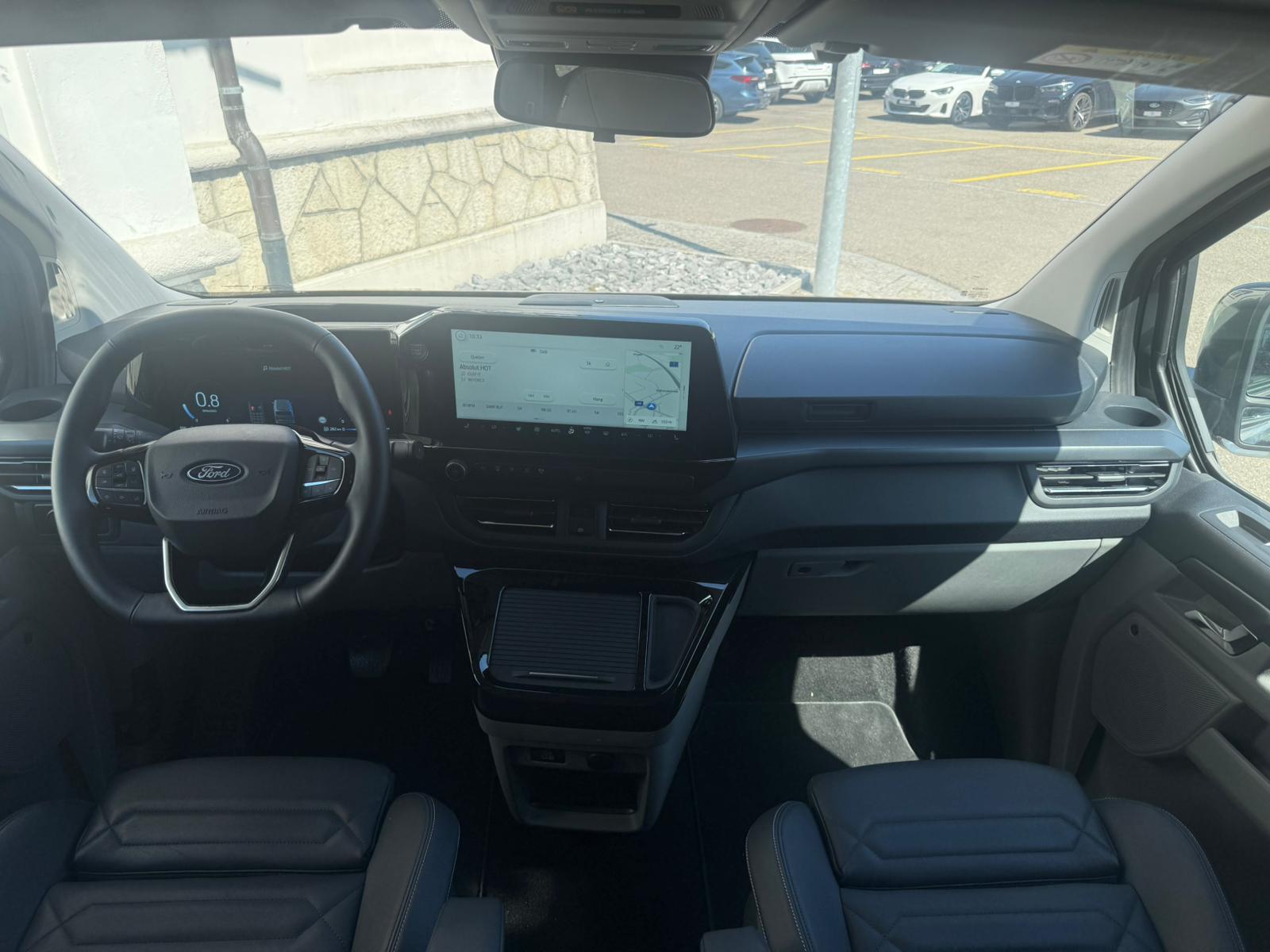 FORD Tourneo Bus 320 L1H1 TitaniumX Automat-image-13
