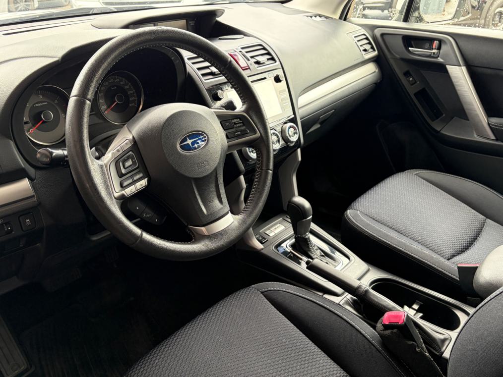 SUBARU Forester 2.0D Swiss Lineatronic-showroom-element-3