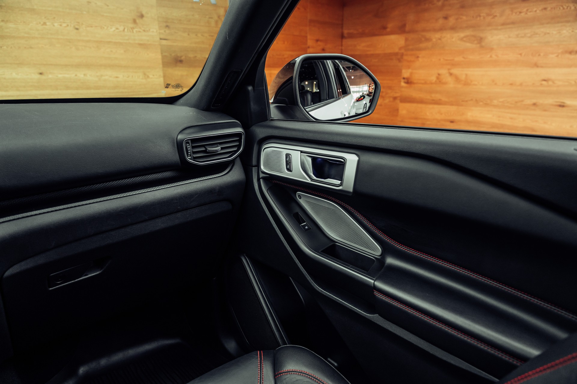 FORD Explorer 3.0 EcoBoost Plug-in-Hybrid ST-Line 4WD Automatik-image-8