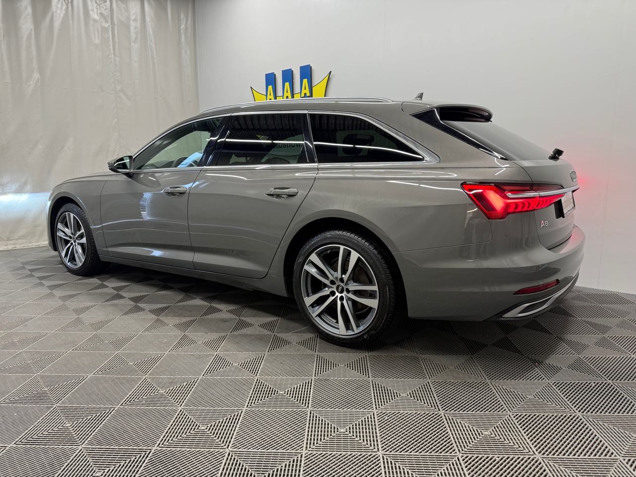 AUDI A6 Avant 40 TDI S line quattro S-tronic-showroom-element-1