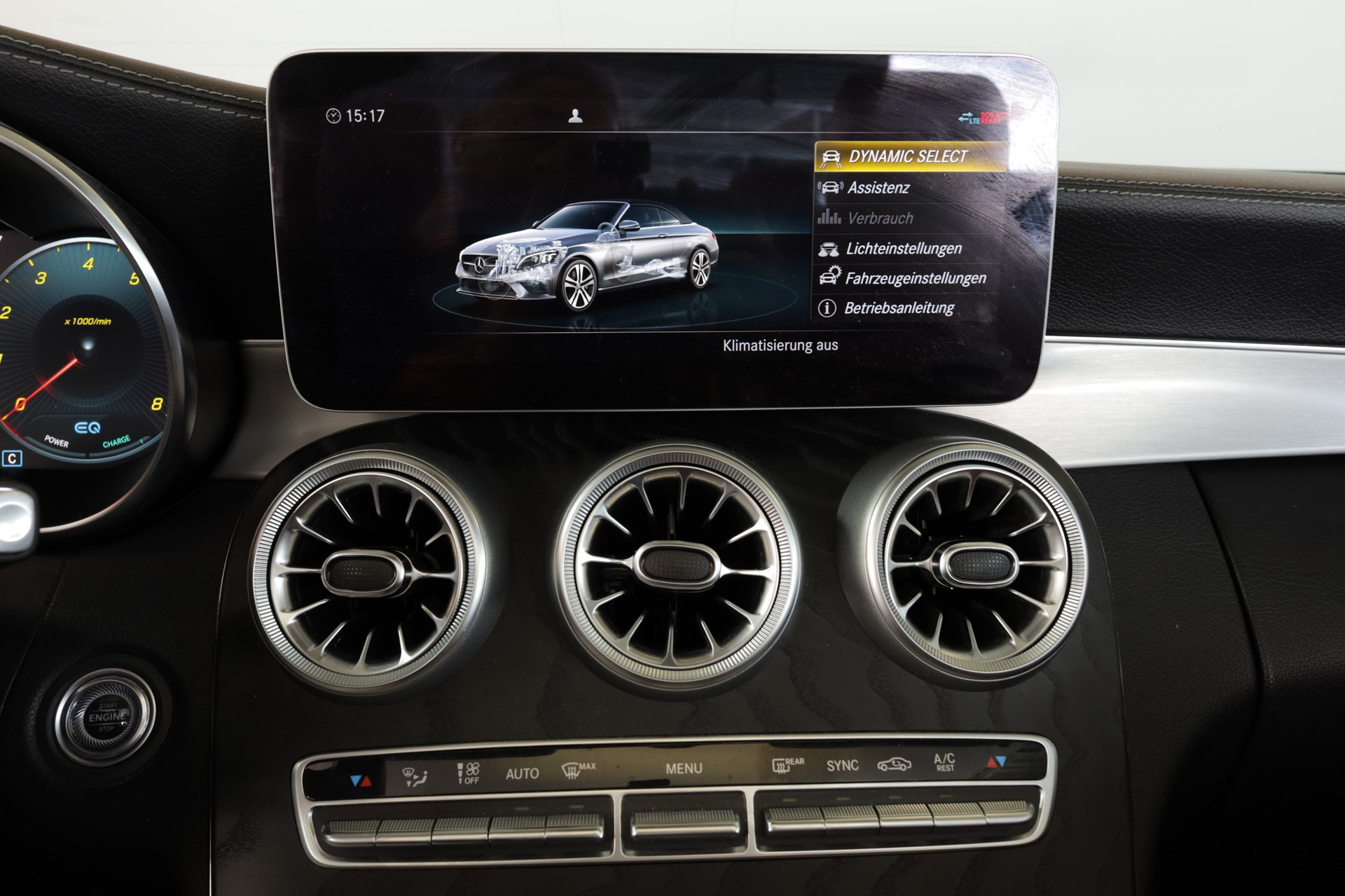 MERCEDES-BENZ C 200 Cabriolet 4Matic 9G-Tronic-image-17