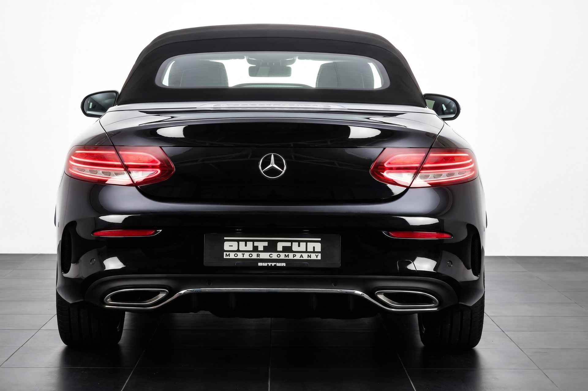 MERCEDES-BENZ C 200 Cabriolet 4Matic 9G-Tronic-showroom-element-2