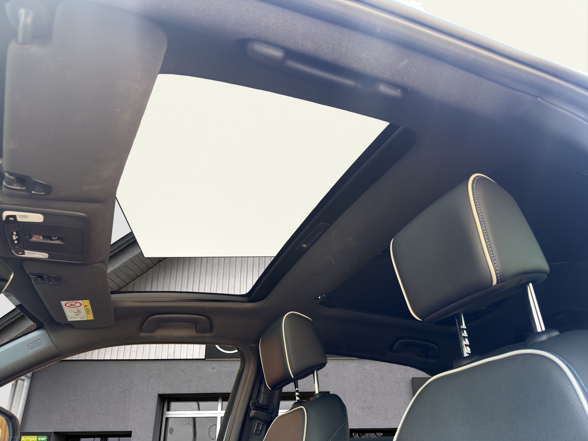 HONDA Ny1 Elegance-image-10