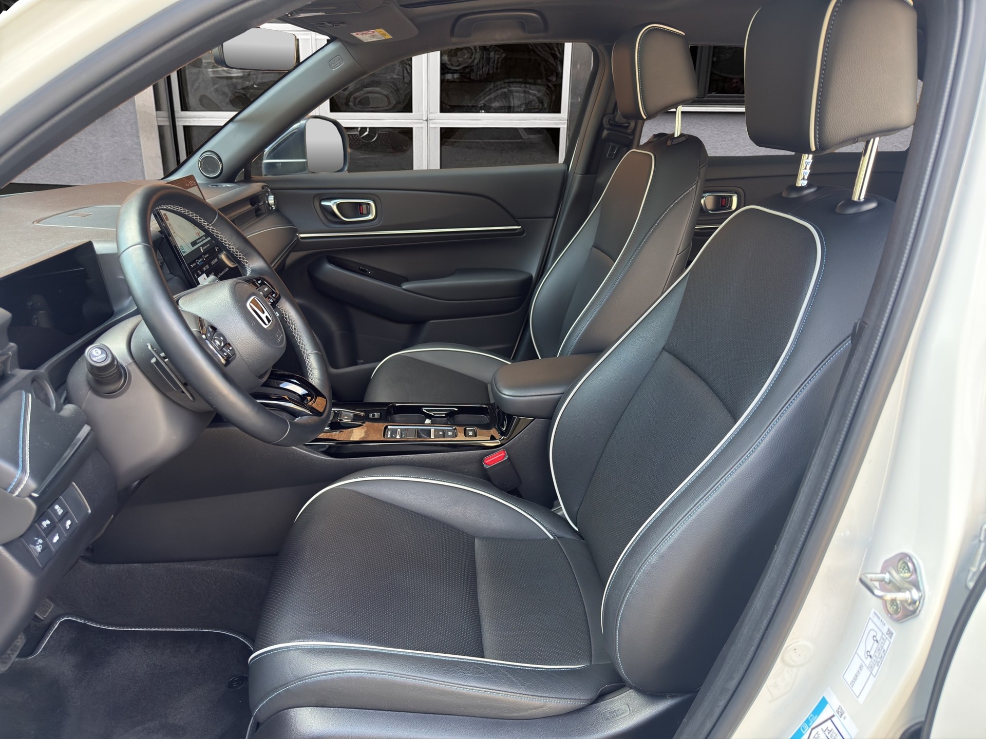 HONDA Ny1 Elegance-image-13