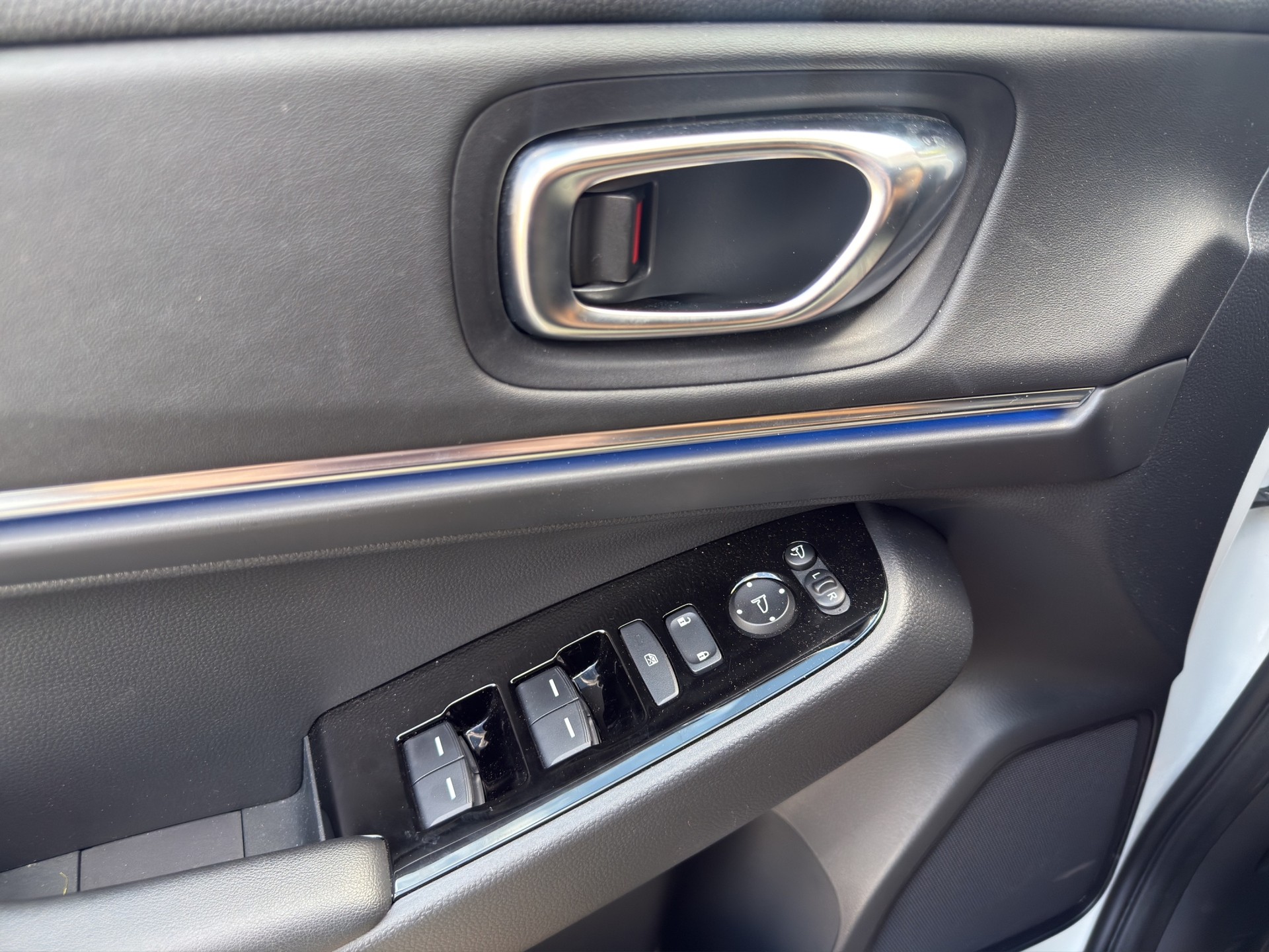 HONDA Ny1 Elegance-image-29