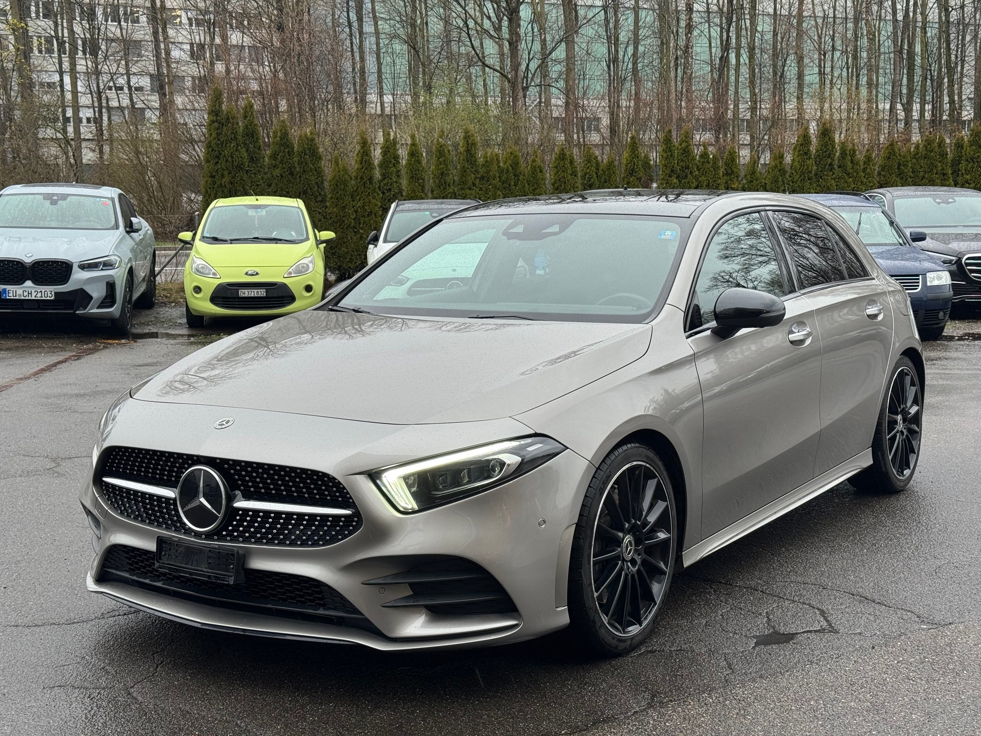 MERCEDES-BENZ A 250 AMG Line 7G-DCT-image-1