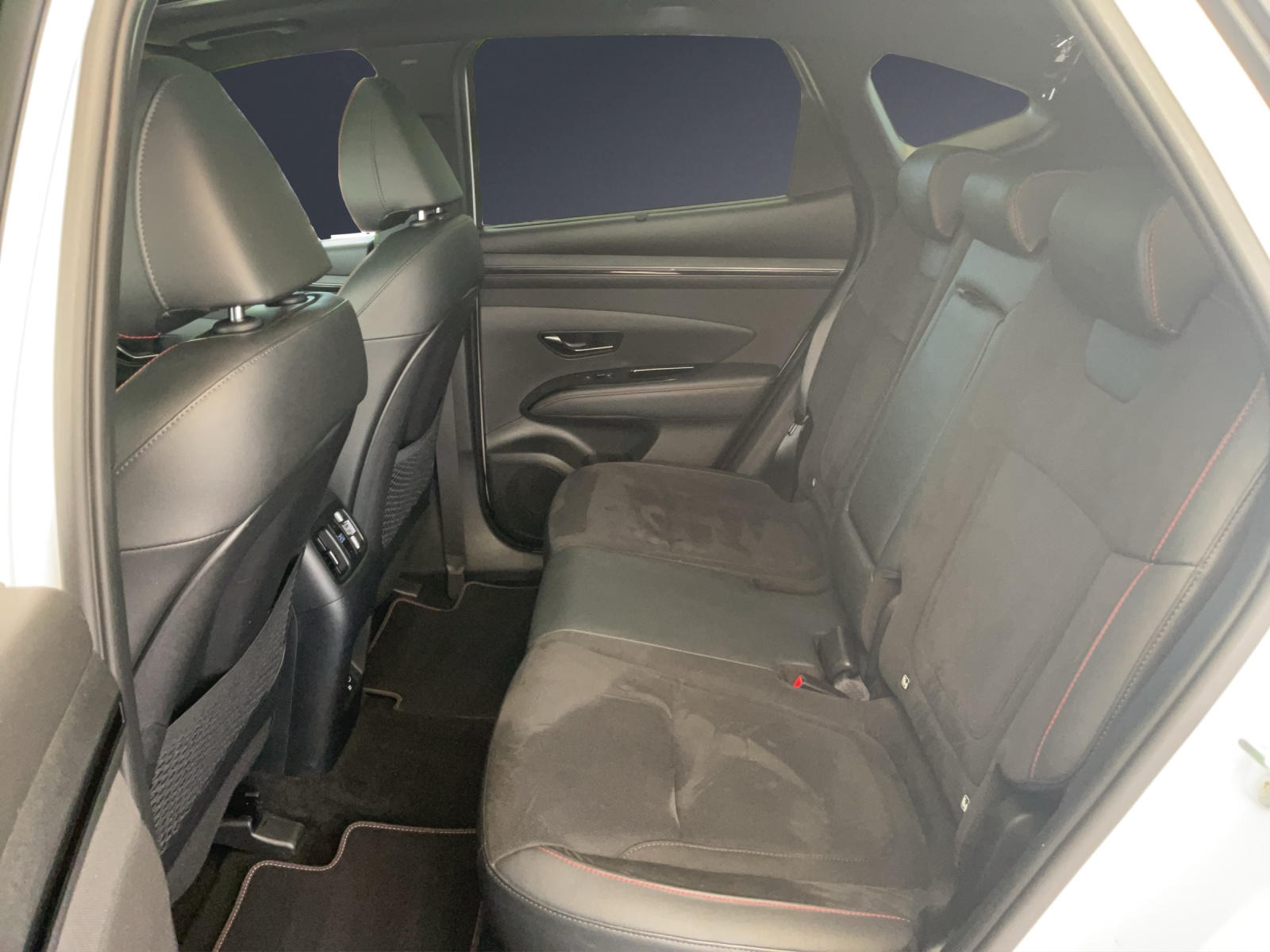 HYUNDAI Tucson 1,6PHEV N LUX 4WD-image-11