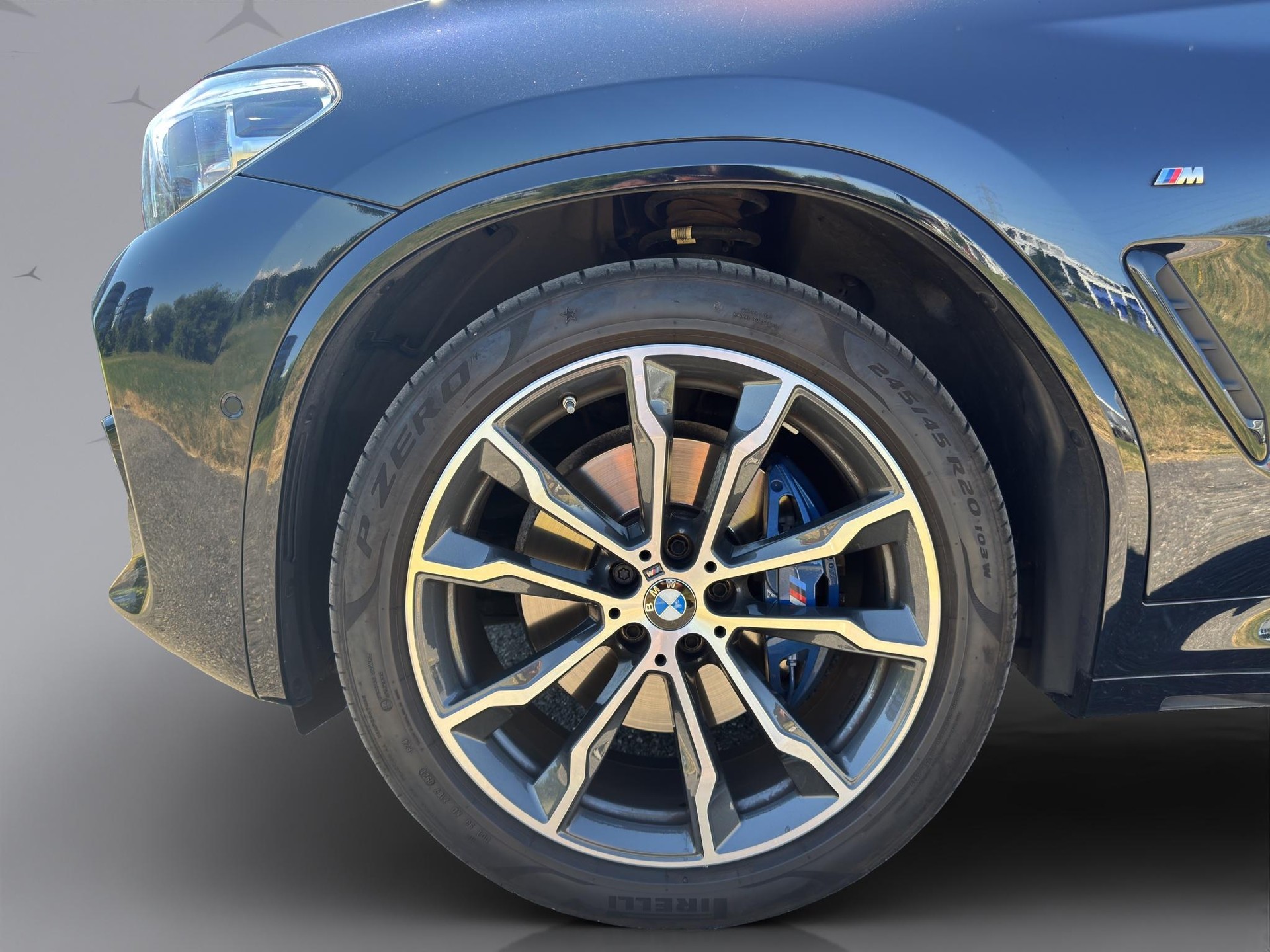 BMW X3 M40i-showroom-element-2