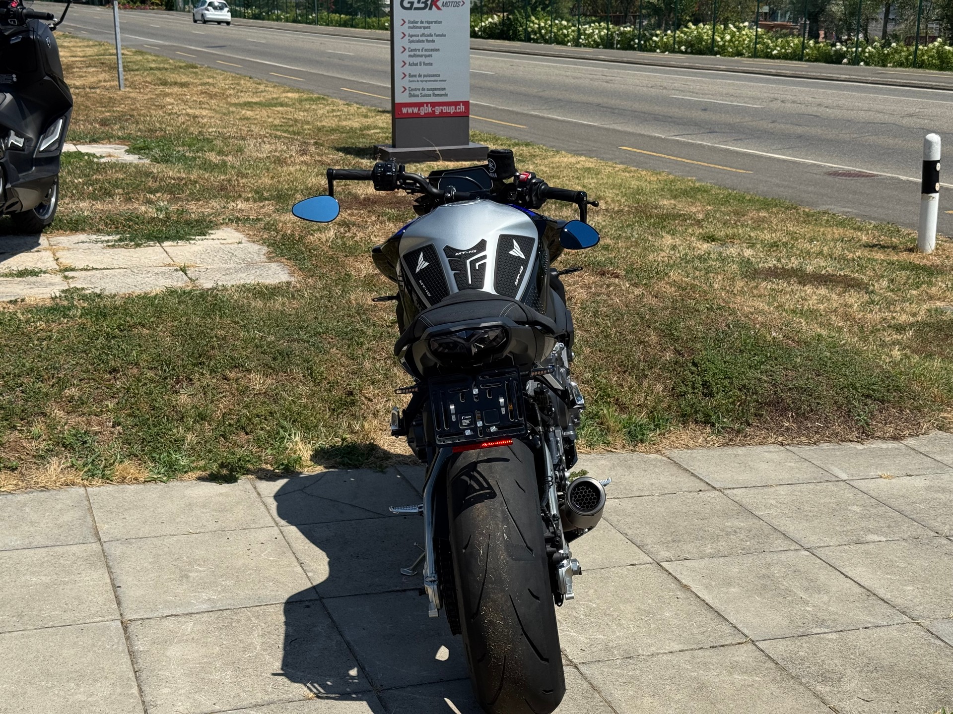 YAMAHA MT-10 SP-image-2