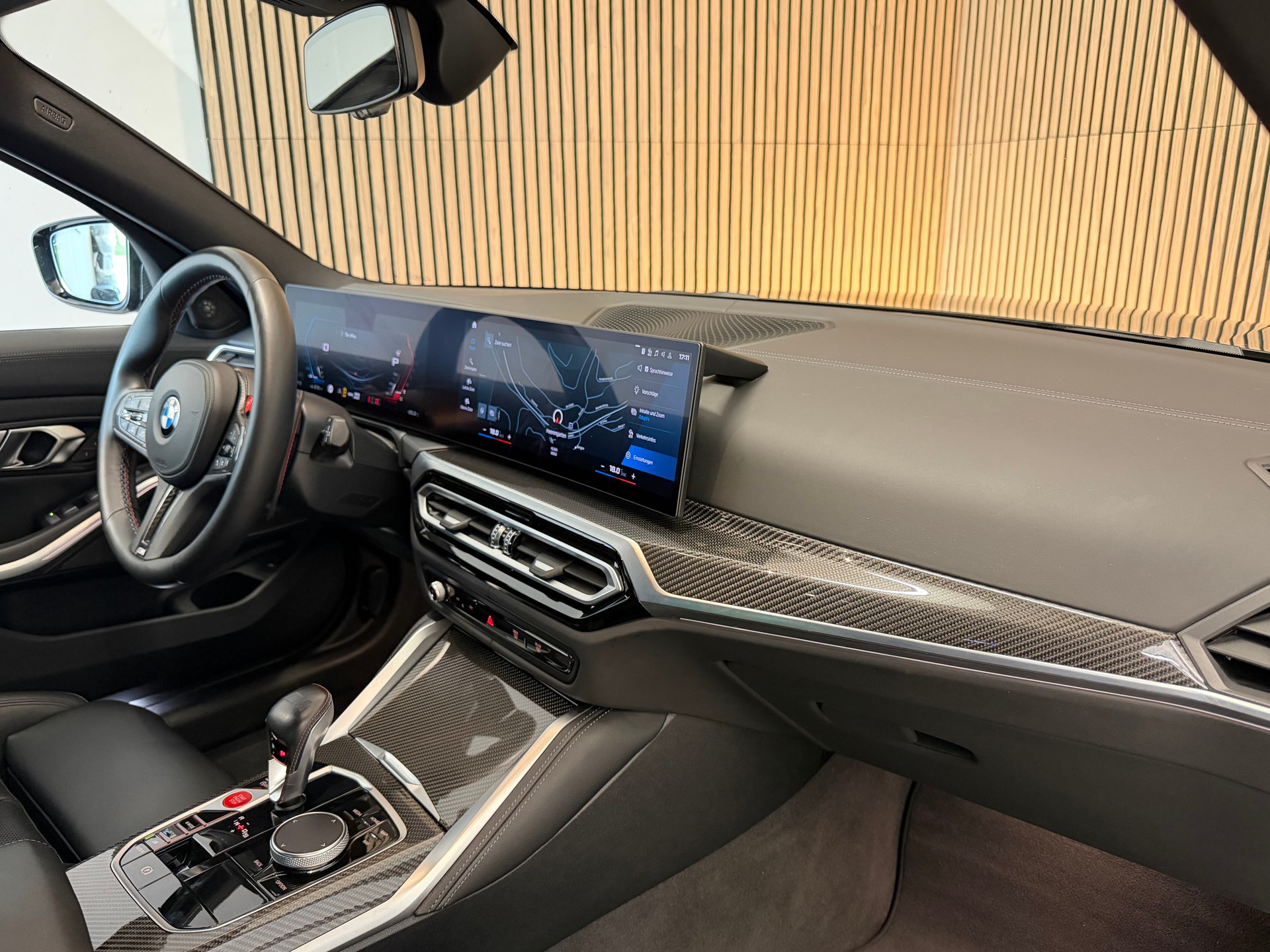 BMW M3 Touring xDrive Competition M-image-12