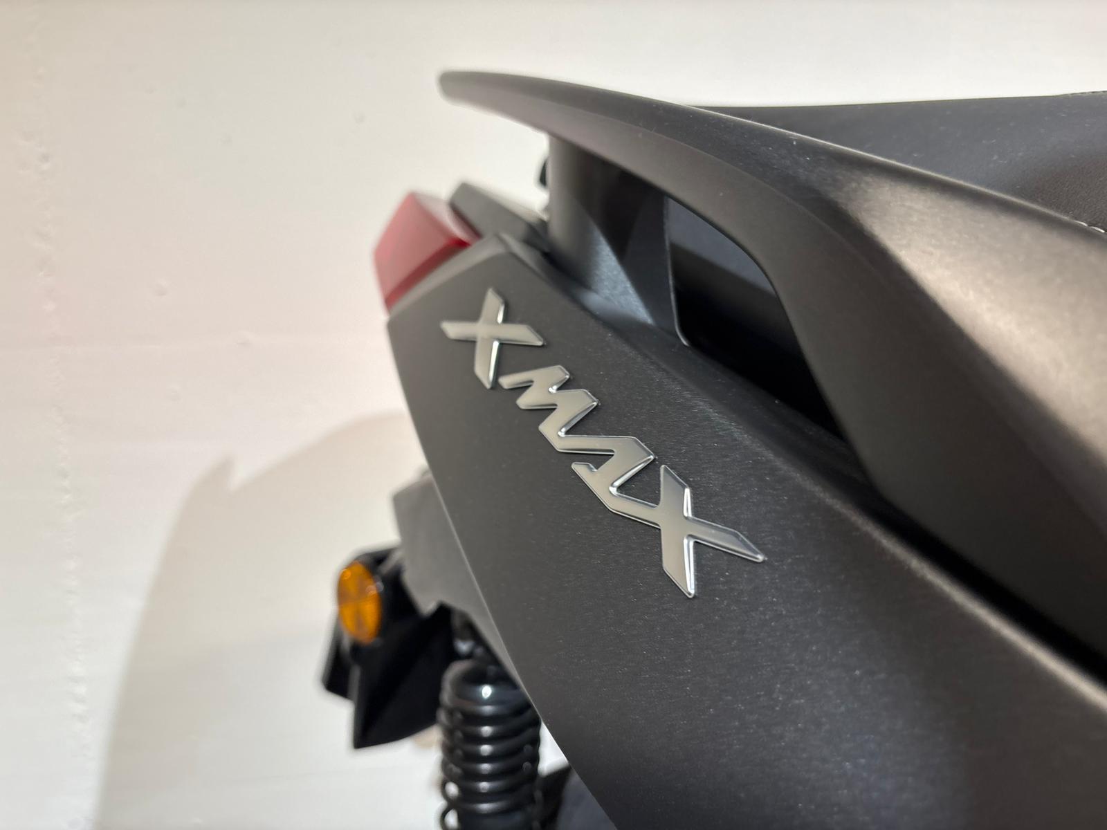 YAMAHA XMAX 300-image-9