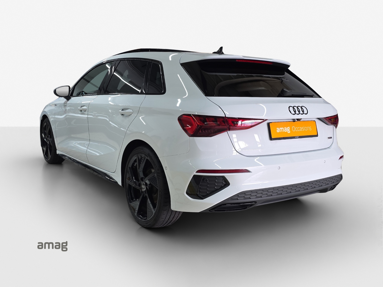 AUDI A3 Sportback 40 TFSI S line quattro S-tronic-showroom-element-2