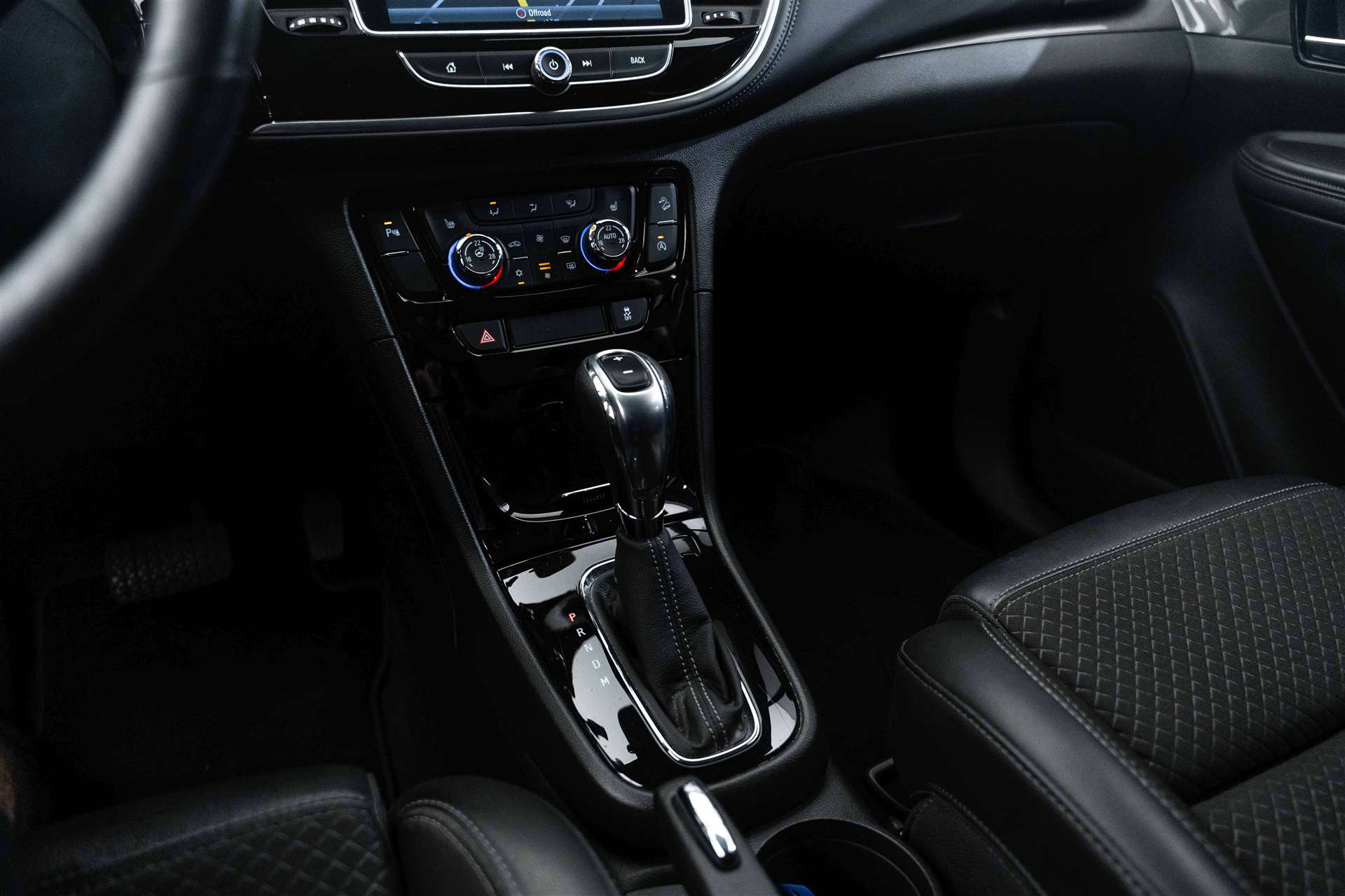 OPEL OPEL Mokka X 1.4i 16V Turbo 4WD-image-22