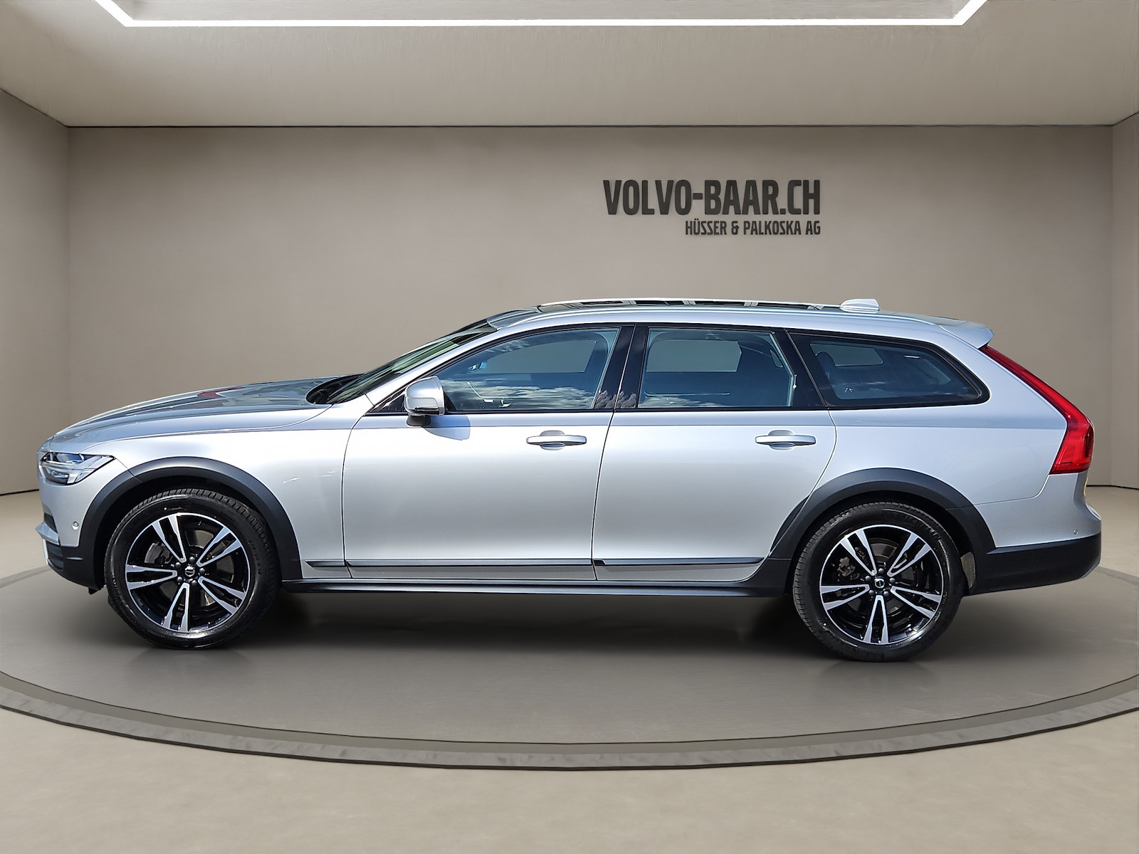 VOLVO V90 Cross Country 2.0 T5 Pro AWD-showroom-element-1