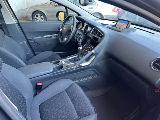 PEUGEOT 3008 1.6 16V T Style Tiptronic-image-12
