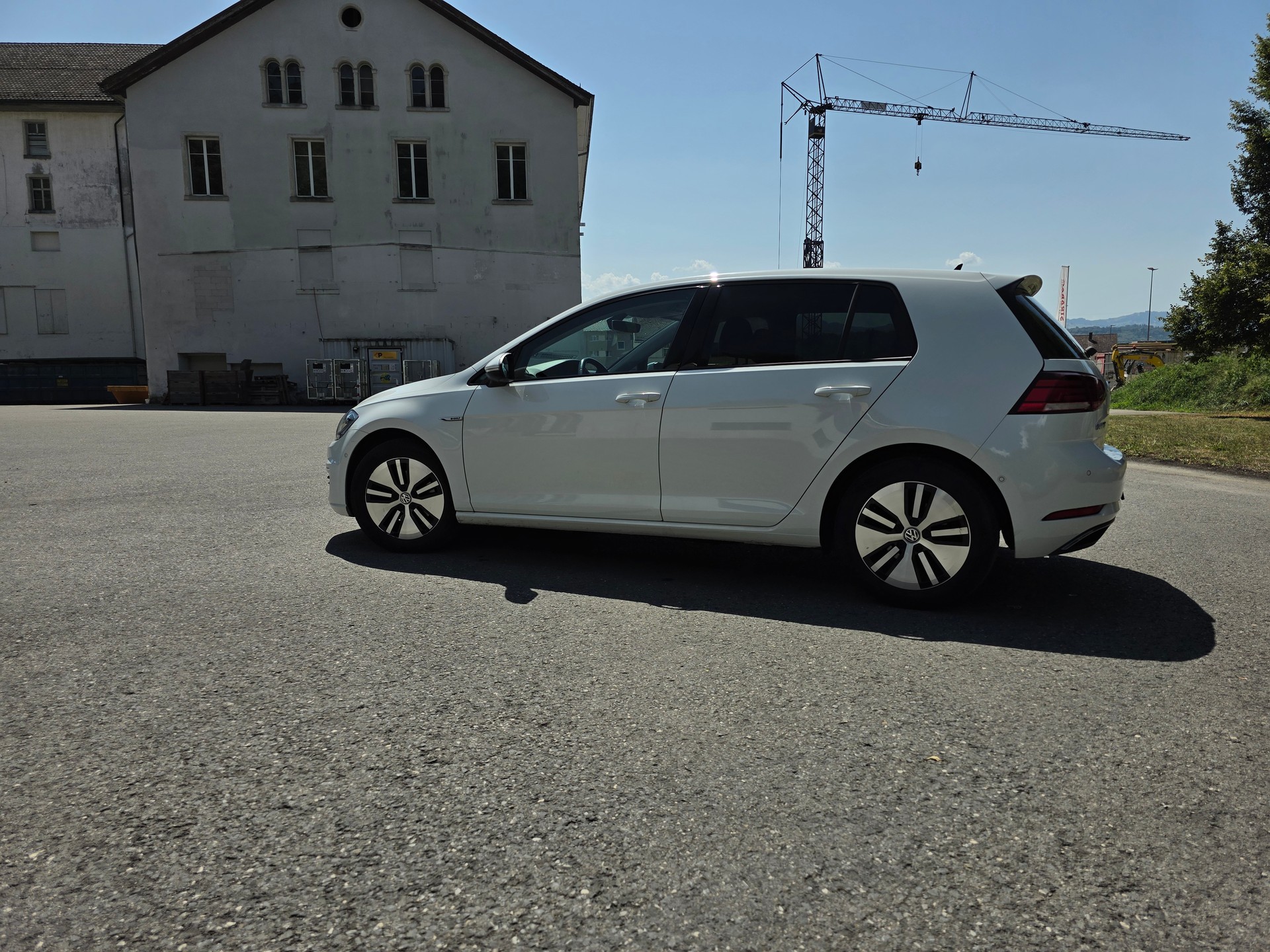 VW e-Golf-image-13