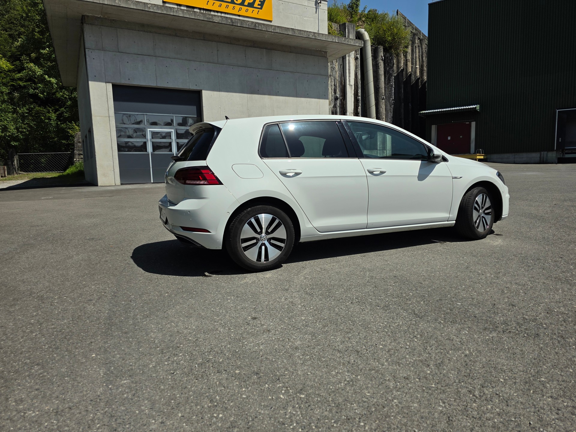 VW e-Golf-image-14