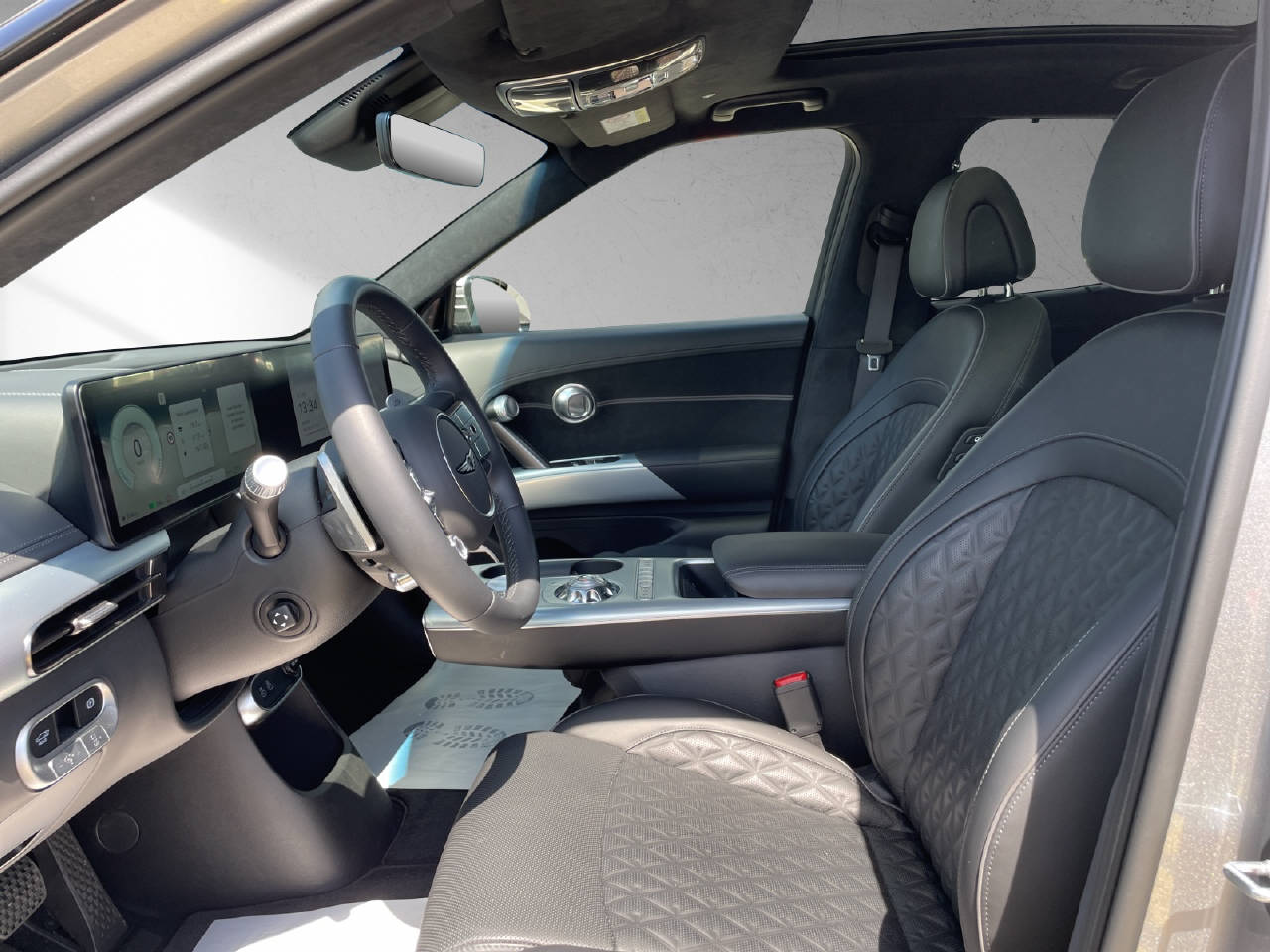 GENESIS GV60 Dual Motor Sport AWD-image-4