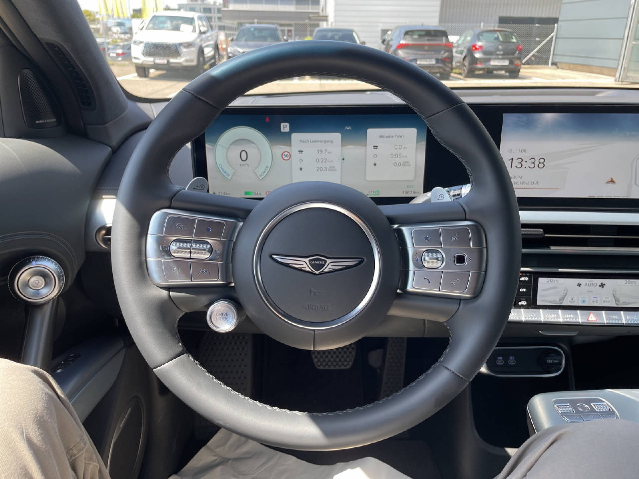 GENESIS GV60 Dual Motor Sport AWD-image-9